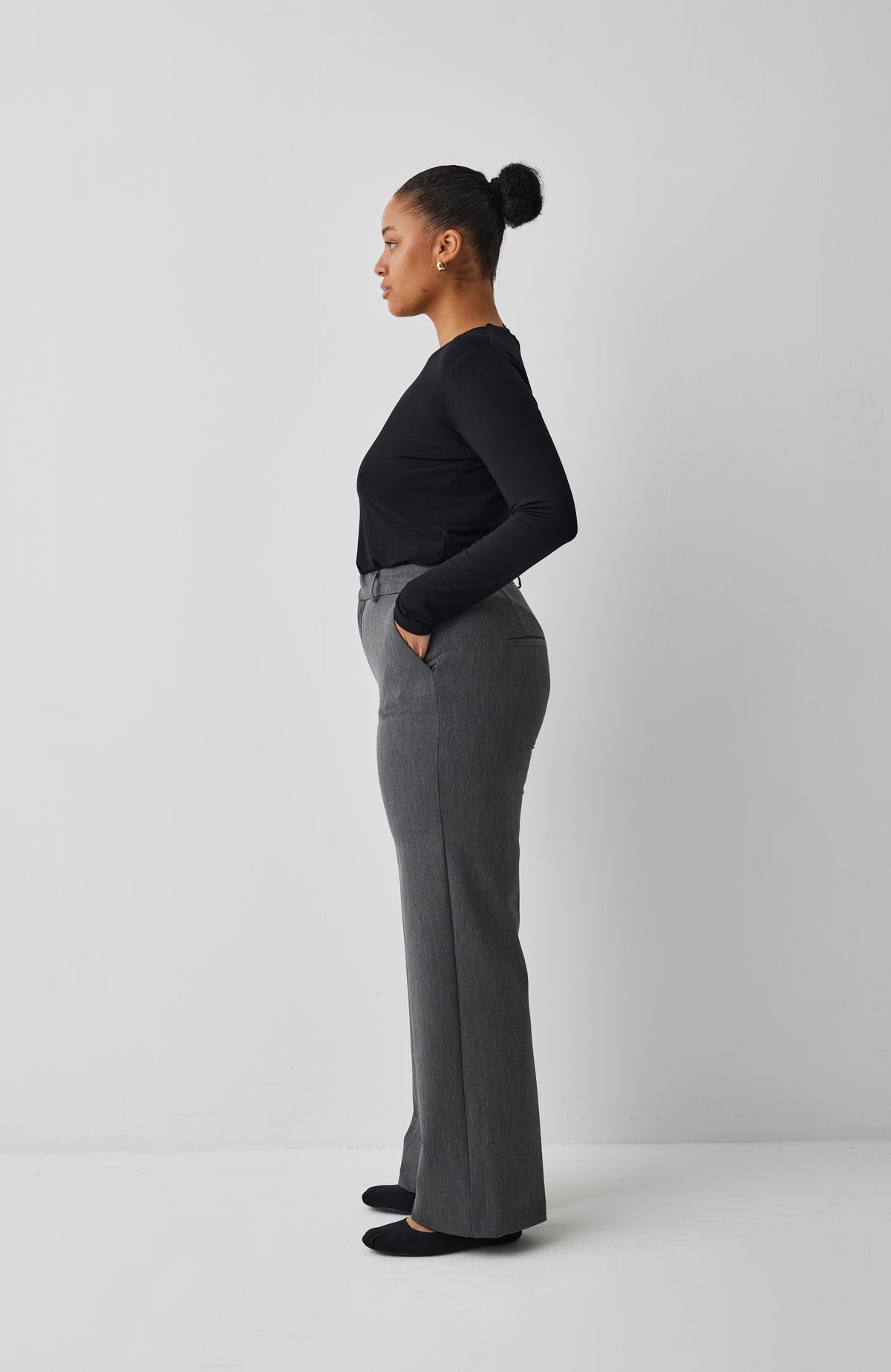 Lucy-M_Medium Melange_Model_8