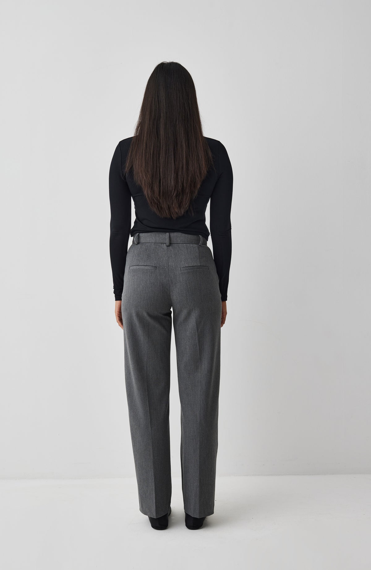 Lucy-M_Medium Melange_Model_