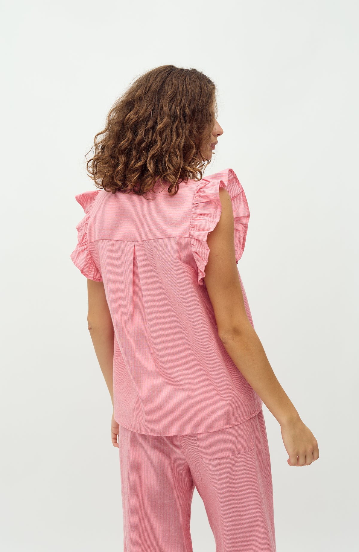 Gemala-M_Pink Red Stripe_Model_2