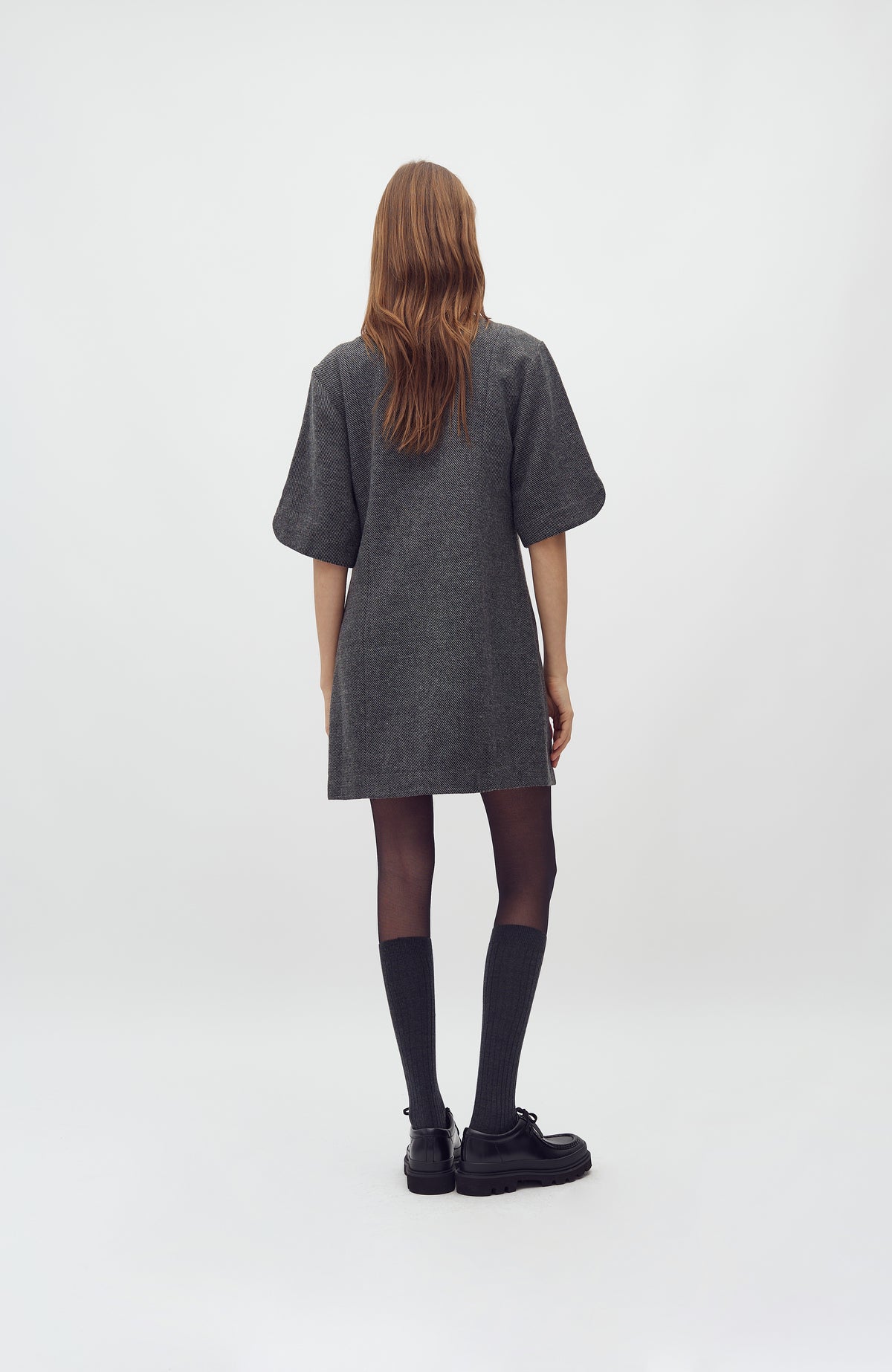 Baomino-M_Black Twill_Model_1