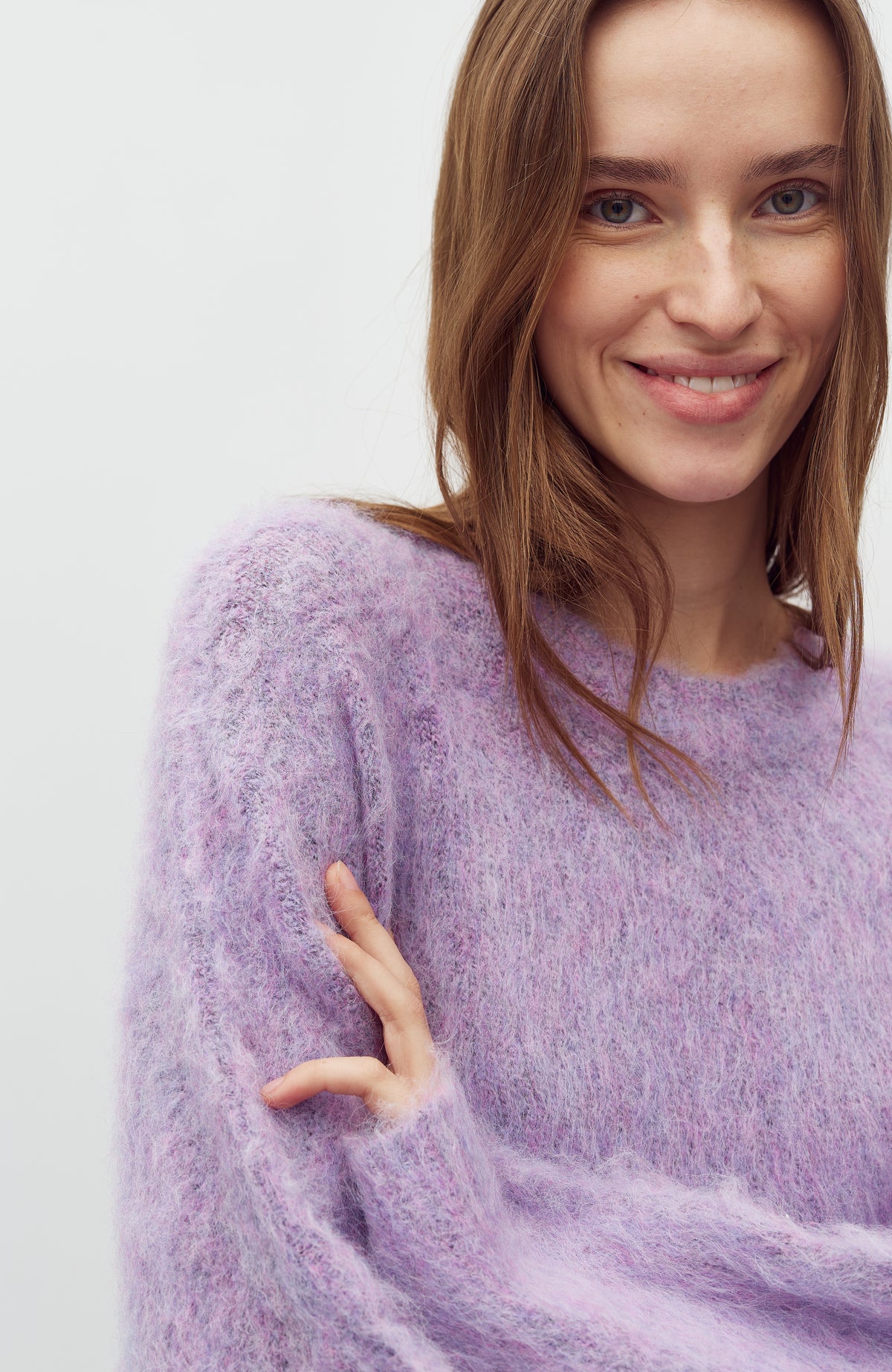 Gillis-M_Gentle Violet Melange_Model_2
