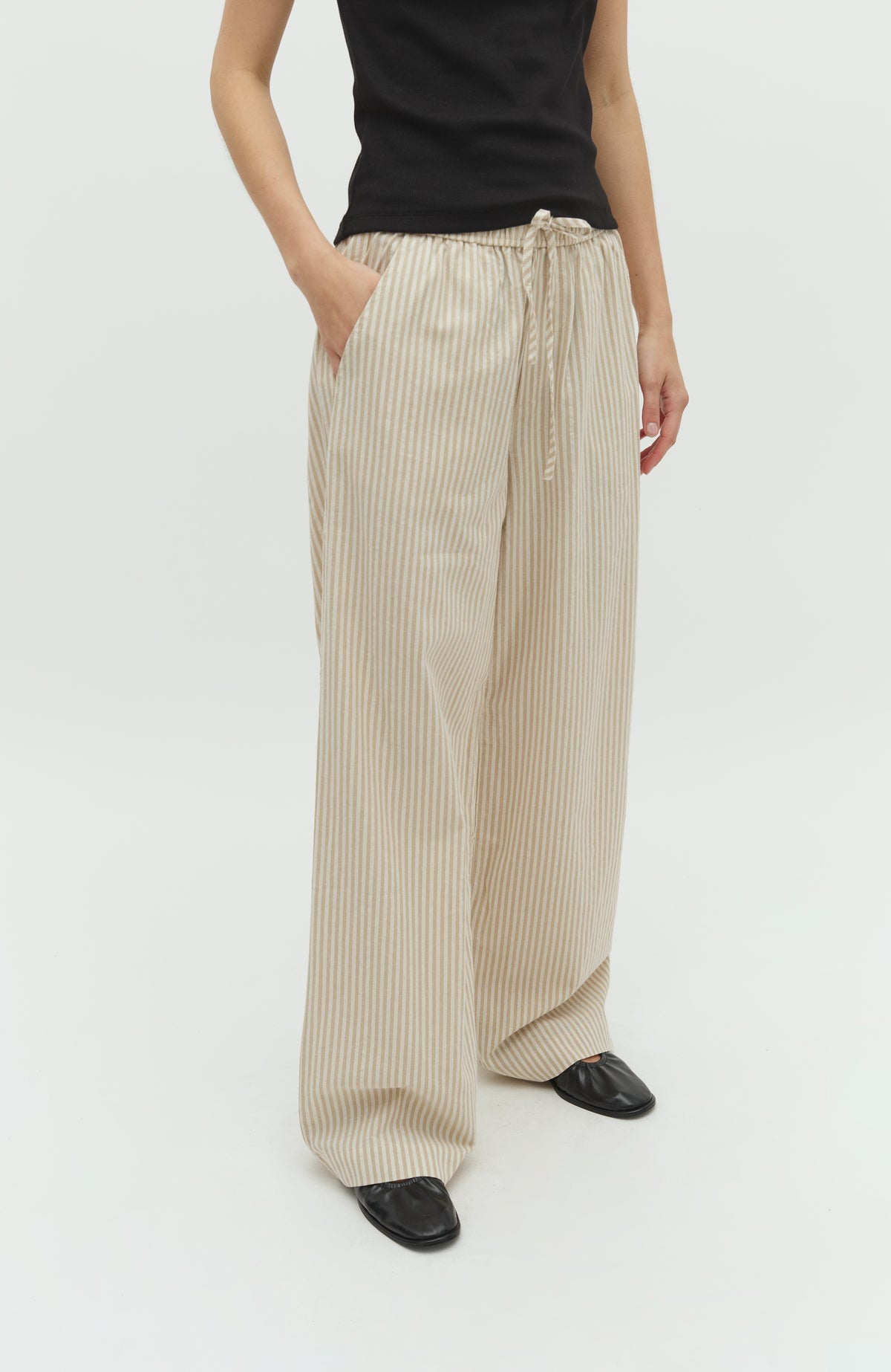 Grasielle-M_Sugar Sand Stripe_Model_1