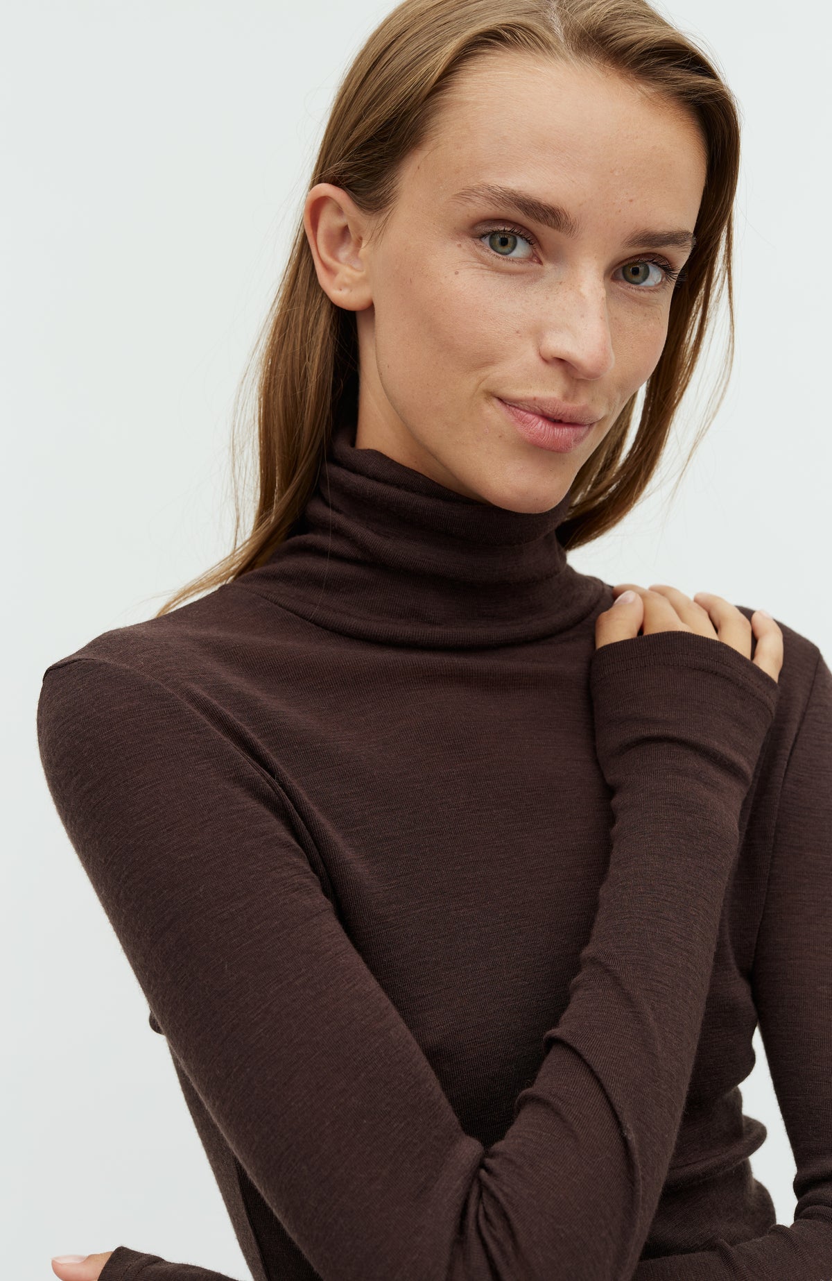Ina-M_Java_Model_1