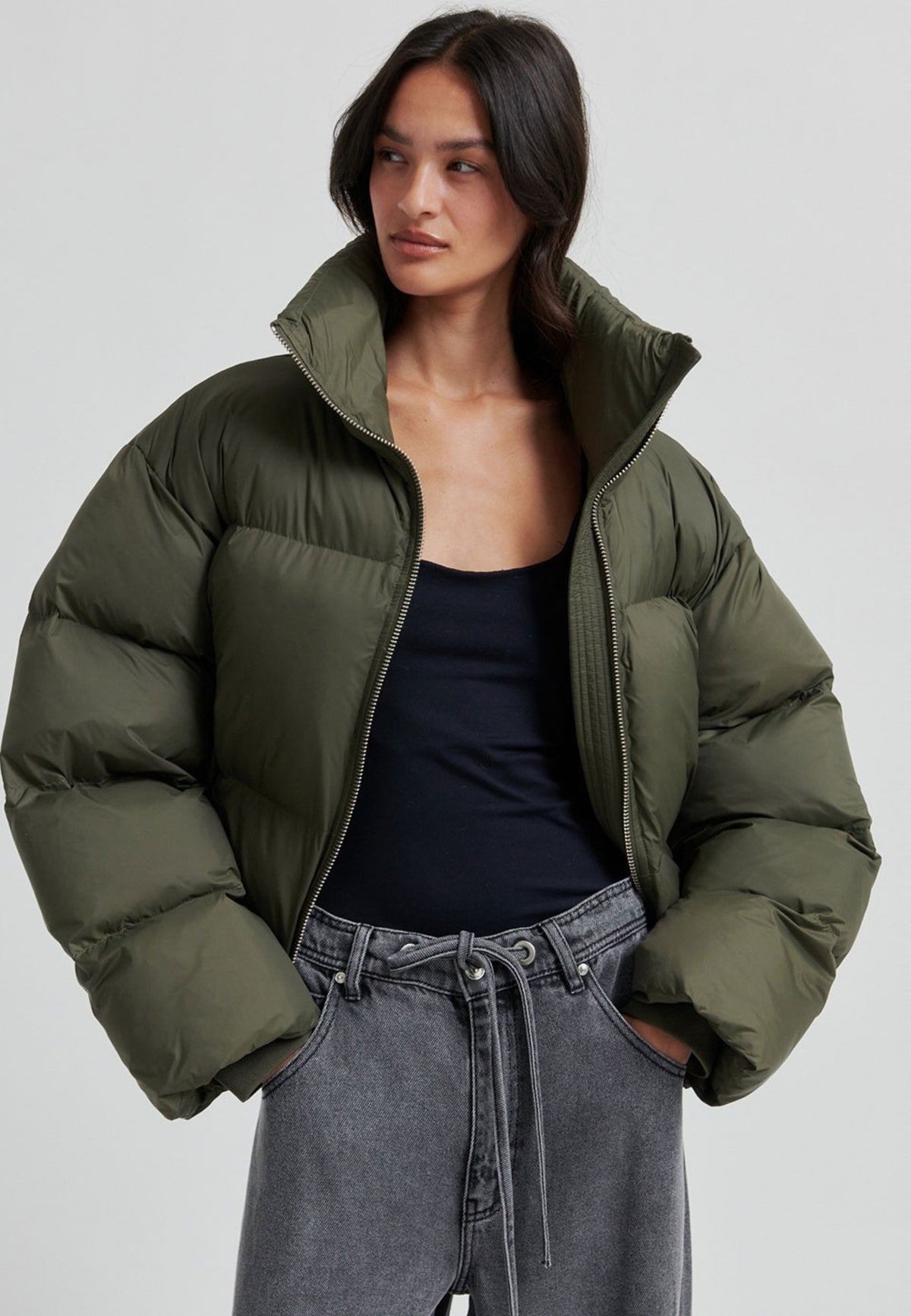 59951 Riya Puffer Jacket_Beluga_Model_4