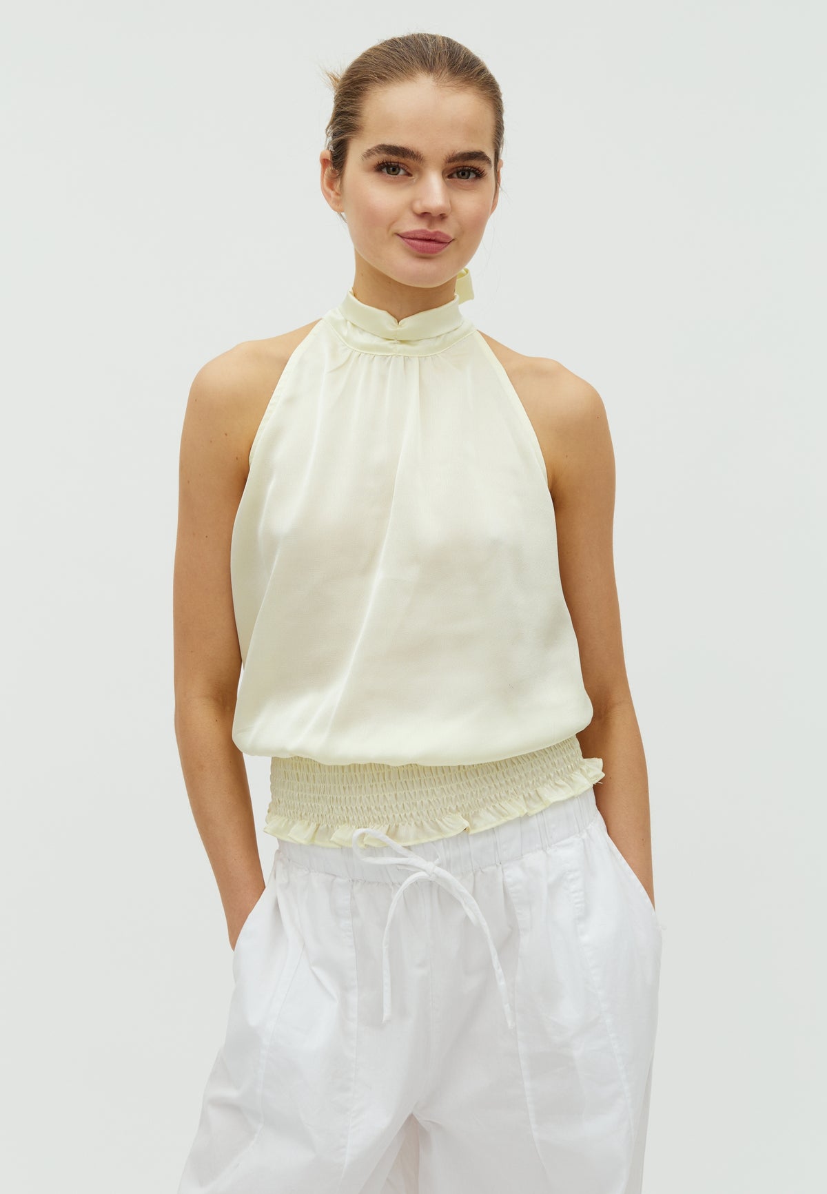 168618 Mos Solid Top_Butter Yellow_Model_0