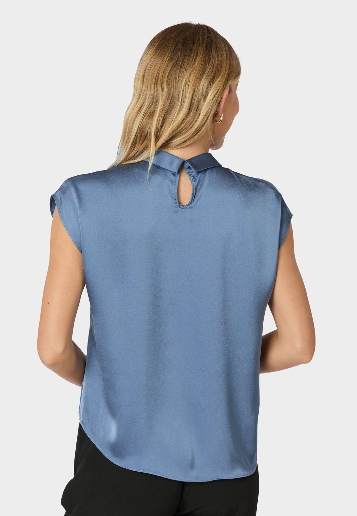 160990 Fleur Drapy Satin Blouse_Dusty blue_Model_3