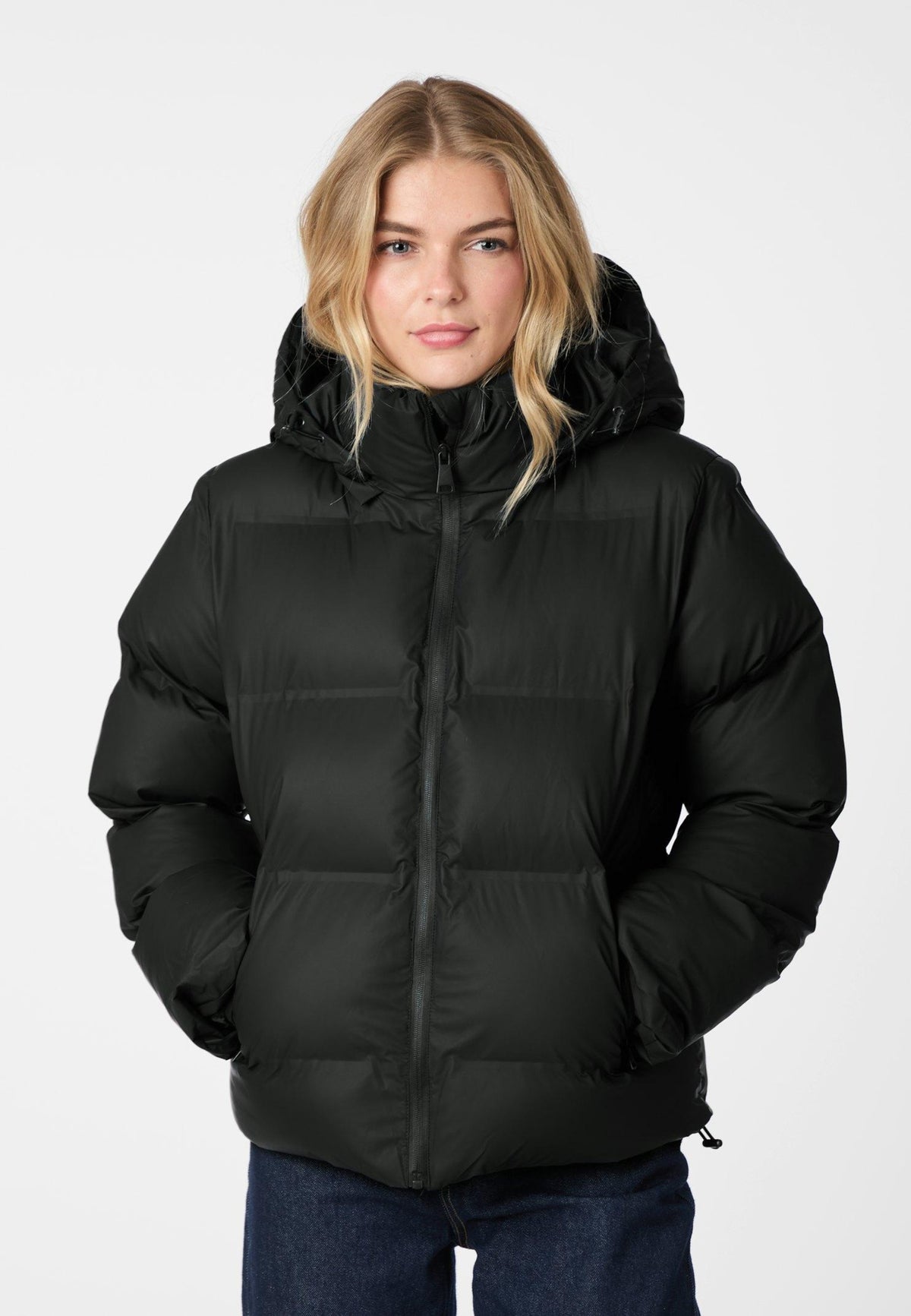 158082 Fox C Puffer Jacket_Black_Model_1