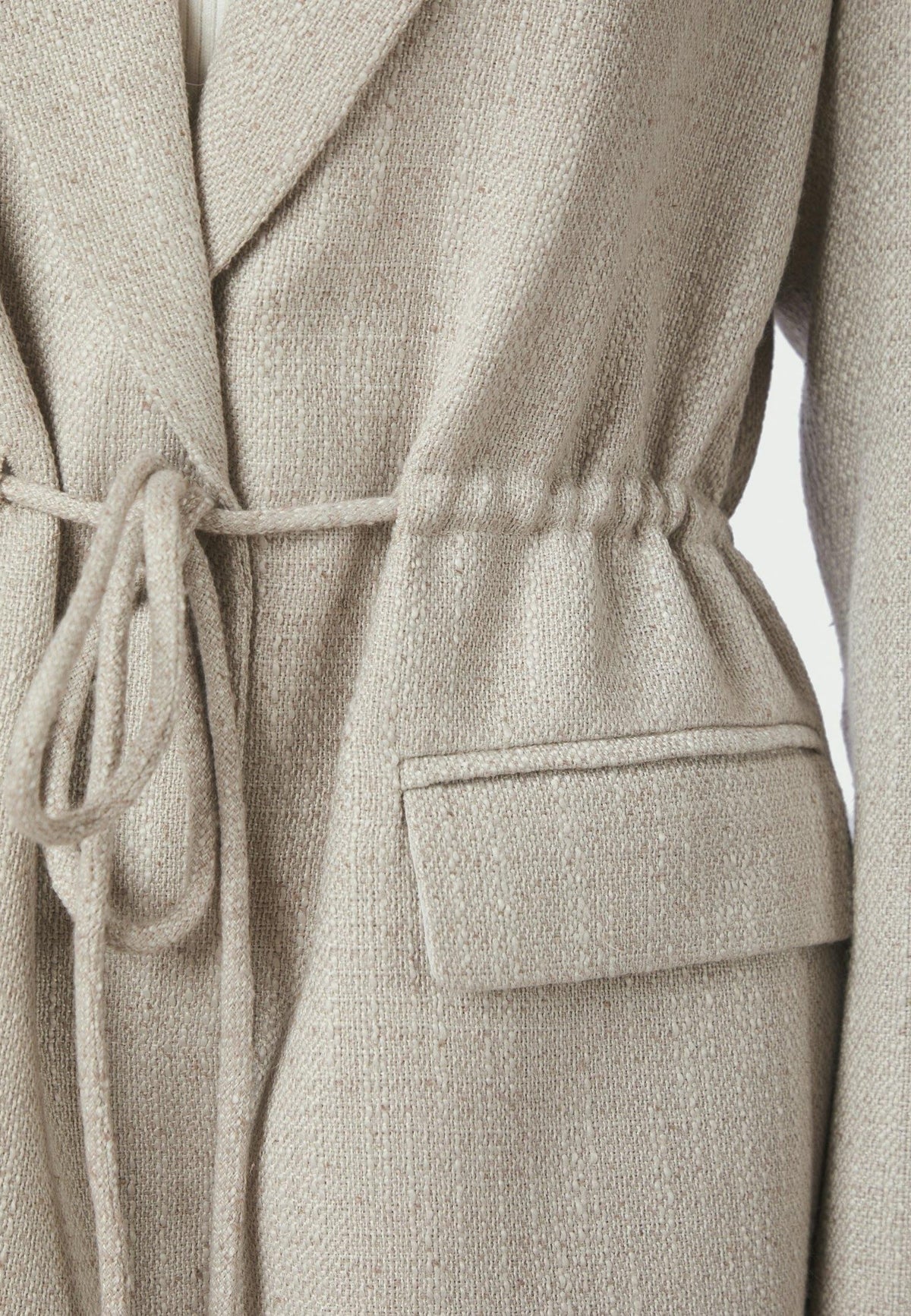 168251 Jemmie BouclÚ Blazer_Natural_Model_2