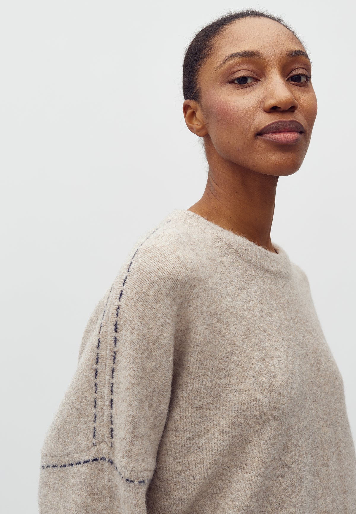 Gildar-M_Taupe navy_Model_1