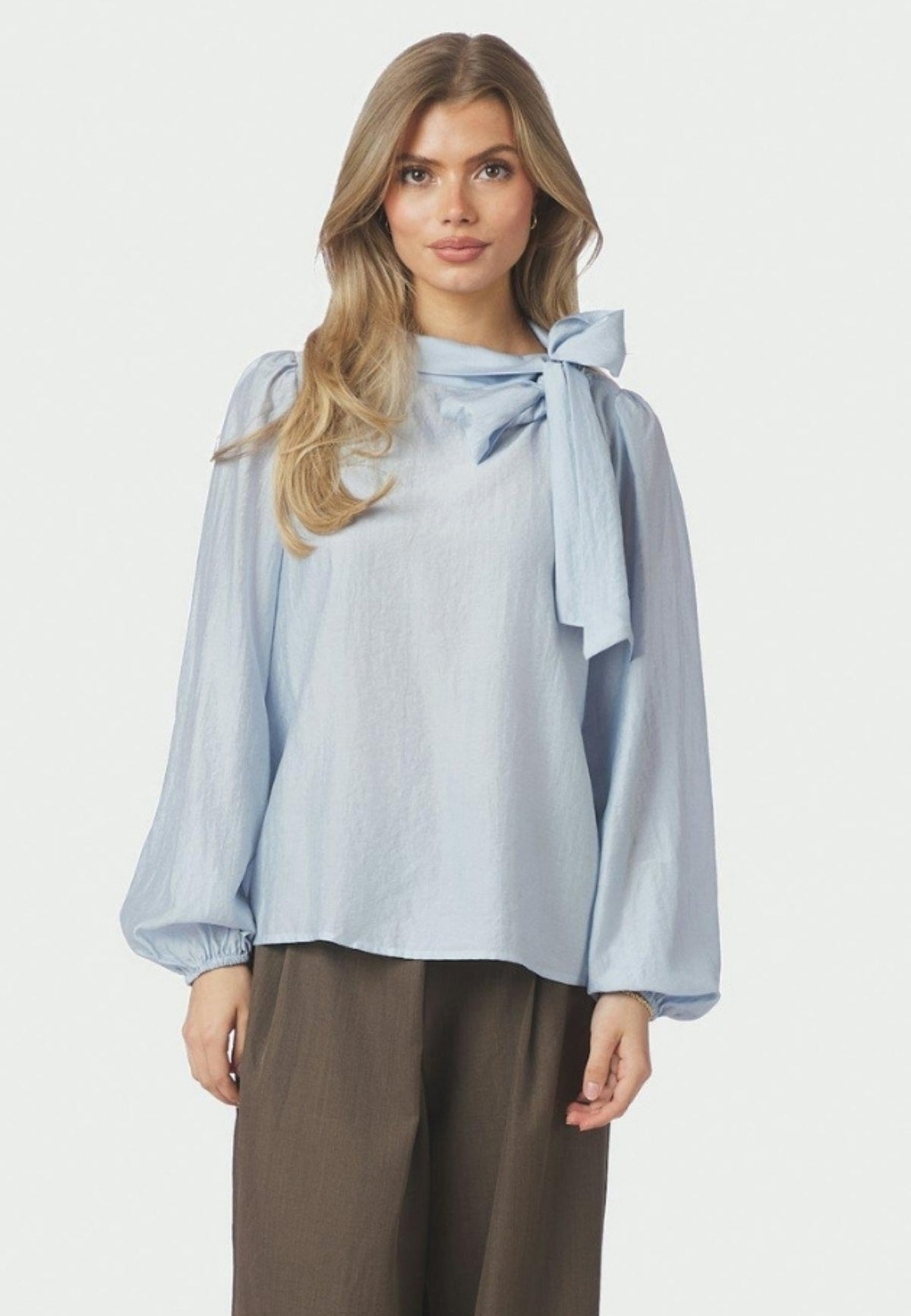 167523 Selene Crisp Blouse_Light Blue_Model_0
