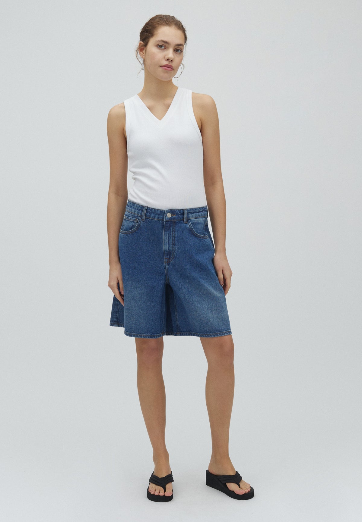 Talina-M_Vintage Blue Wash_Model_0