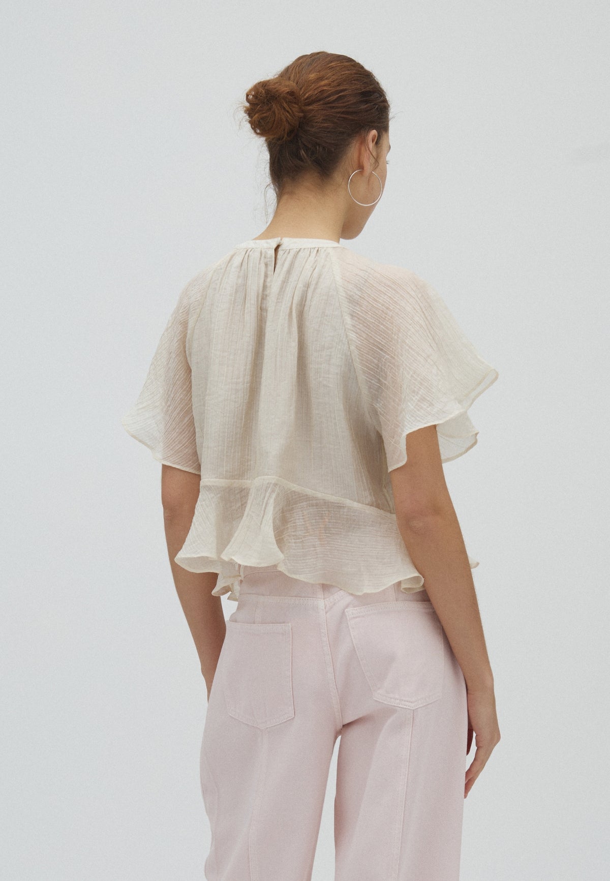 Menilu-M_Pale Creme_Model_2