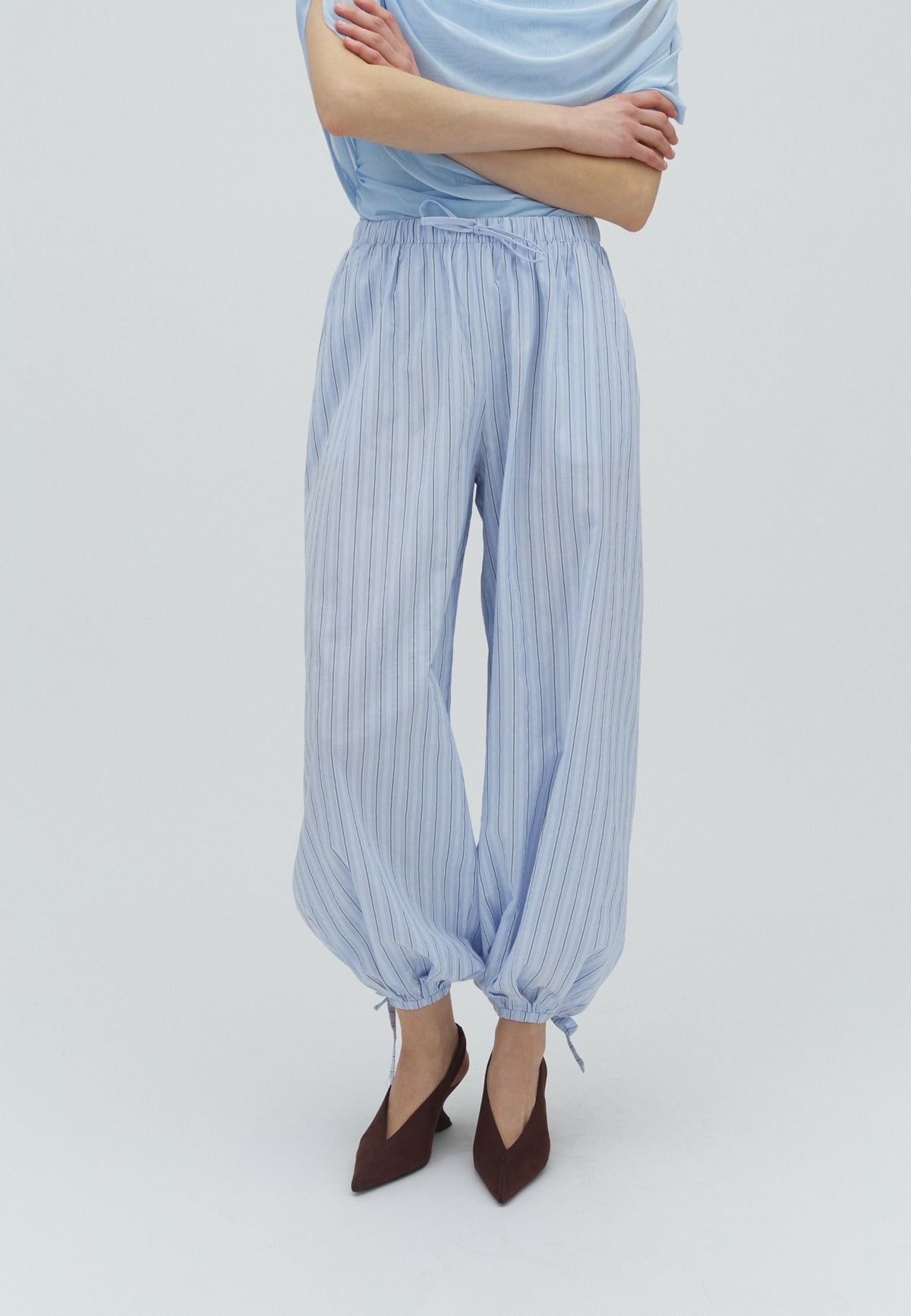 169574 Toxane Balloon Double Stripe Pants_Light Blue_Model_1
