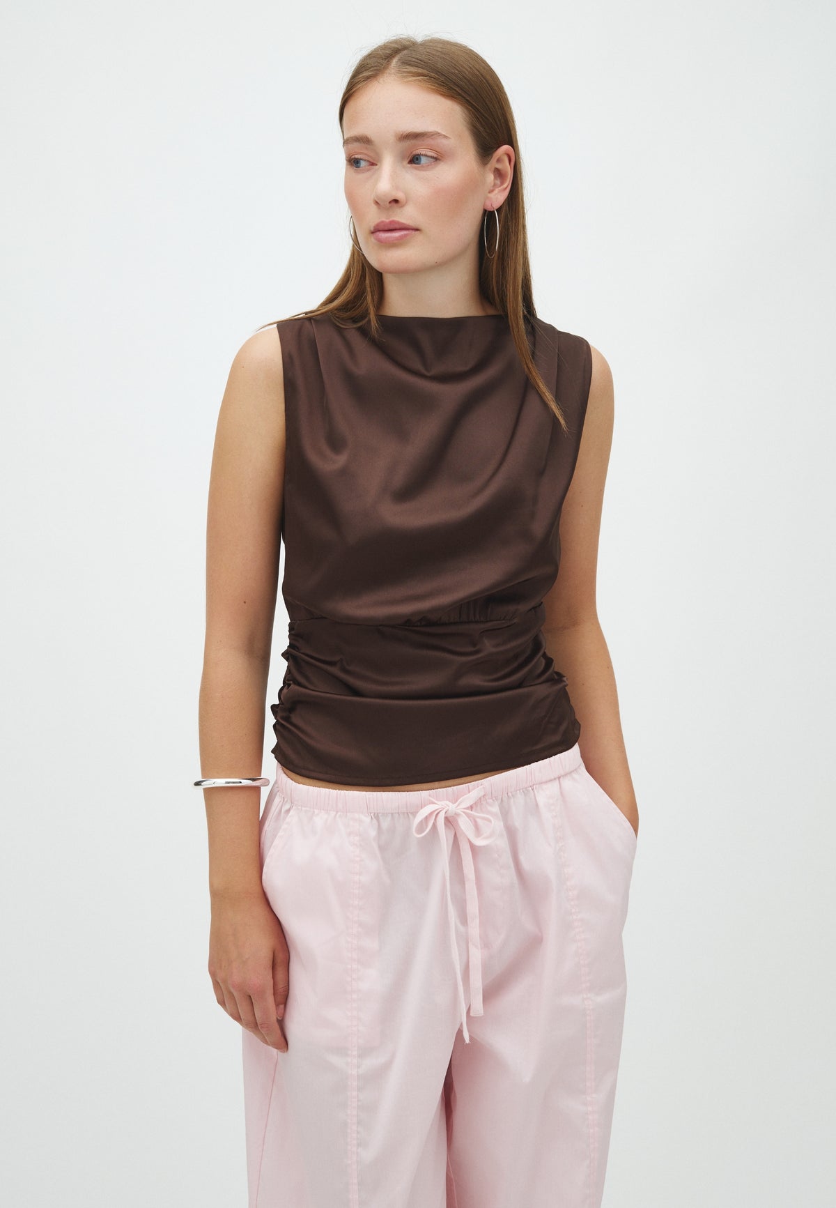 Lianna-F_Dark Brown_Model_0