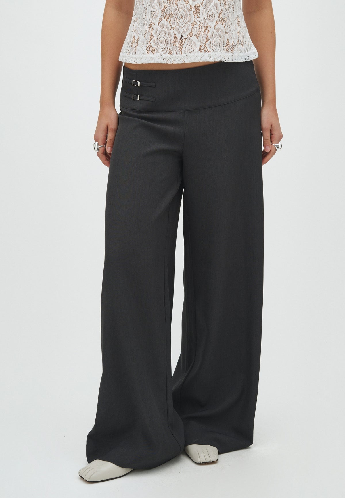 Forli-F_Dark Grey Melange_Model_1