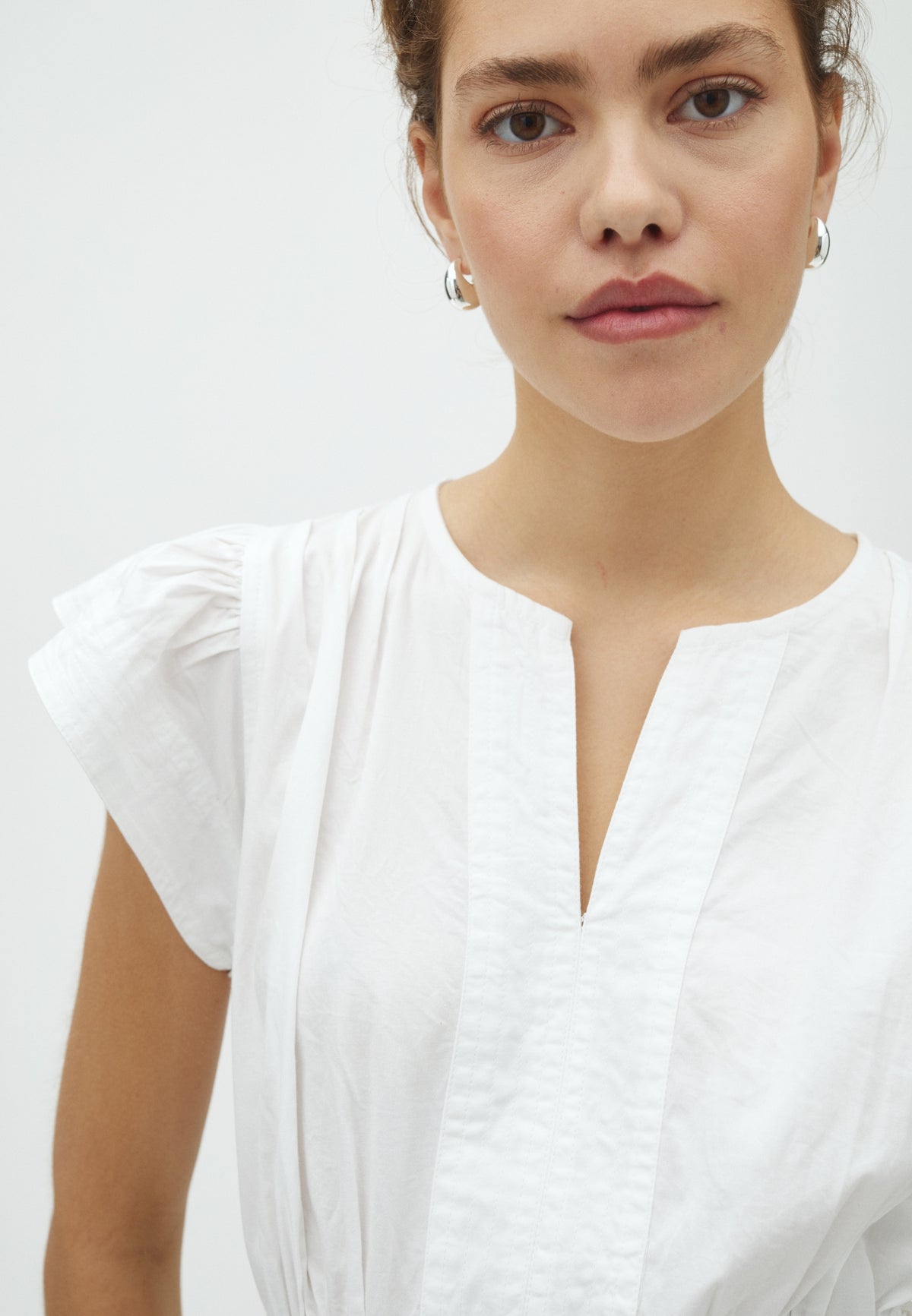 163355 Malia Cotton Satin Top_Off White_Model_1