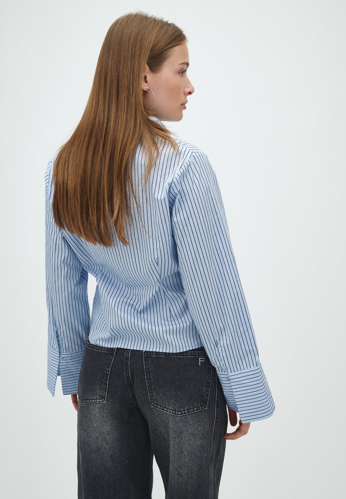 164122 Tosa Stripe Shirt_Light Blue_Model_2