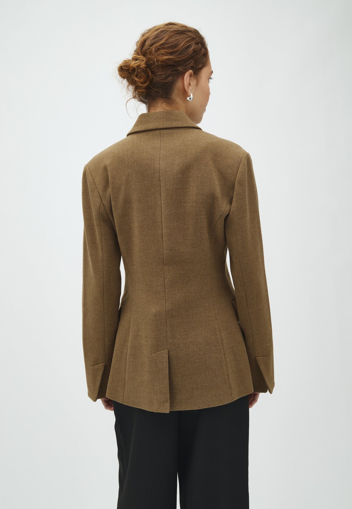 Frame-M_Army Olive_Model_3