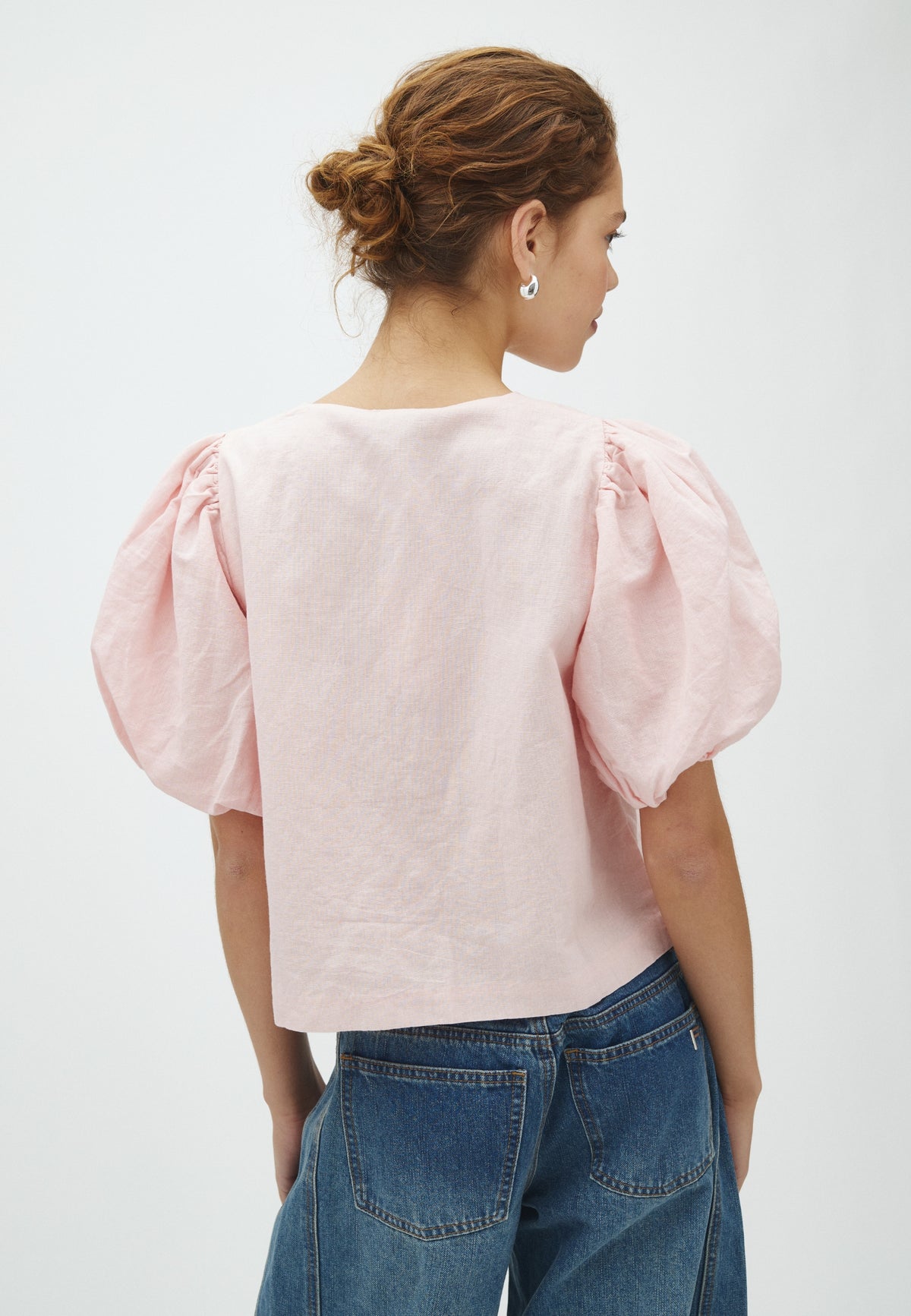 170009 Noisa Linen Blouse_Rose Smoke_Model_2