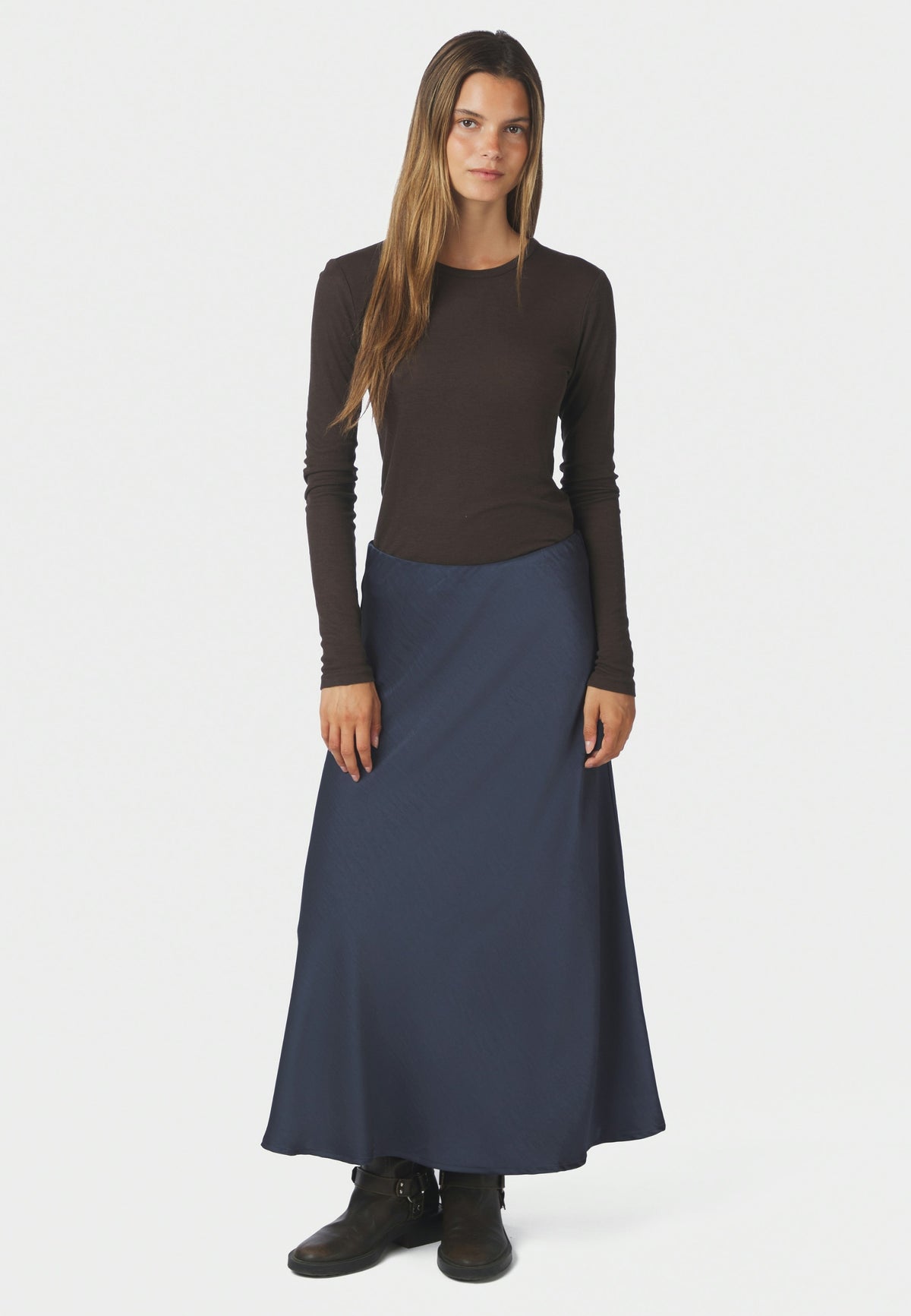 157755 Bovary Skirt_Midnight Blue_Model_0