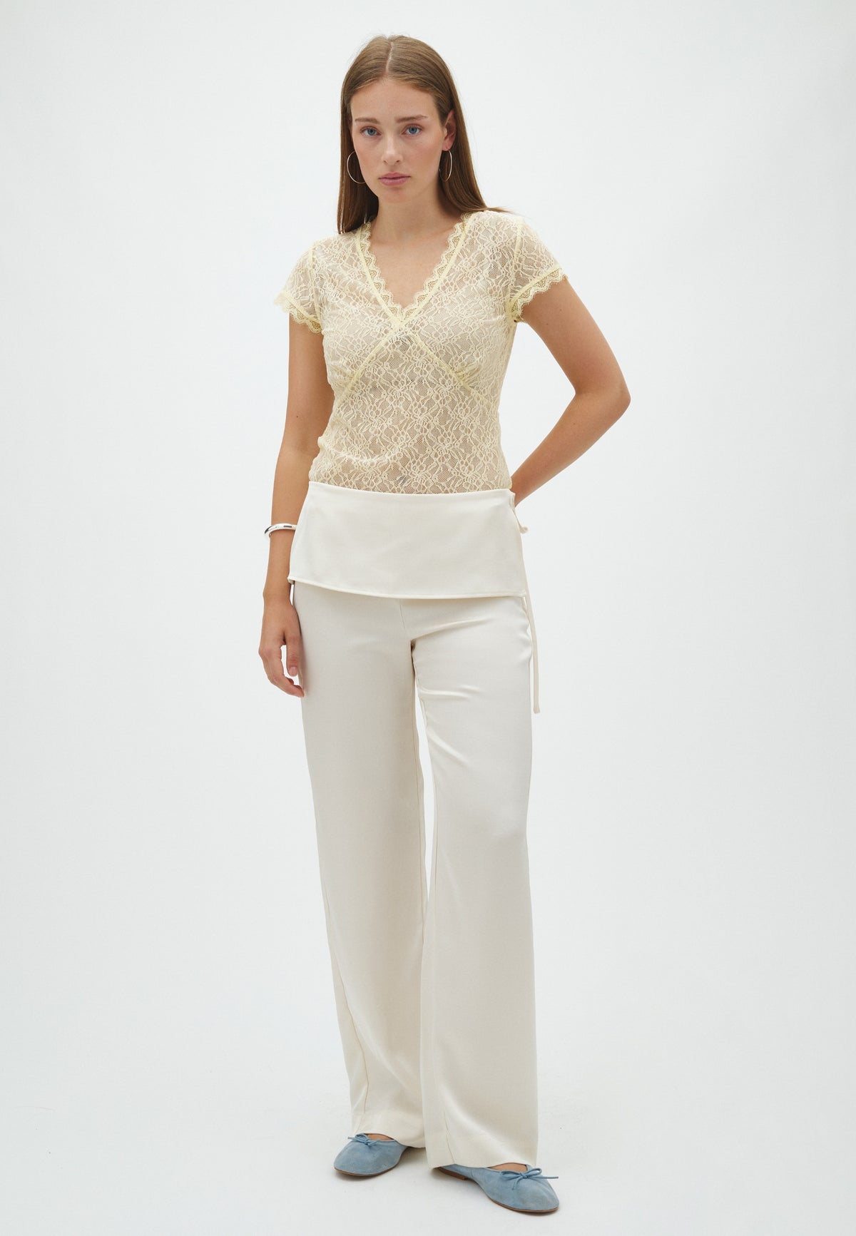 Rameez-F_Butter Yellow_Model_3