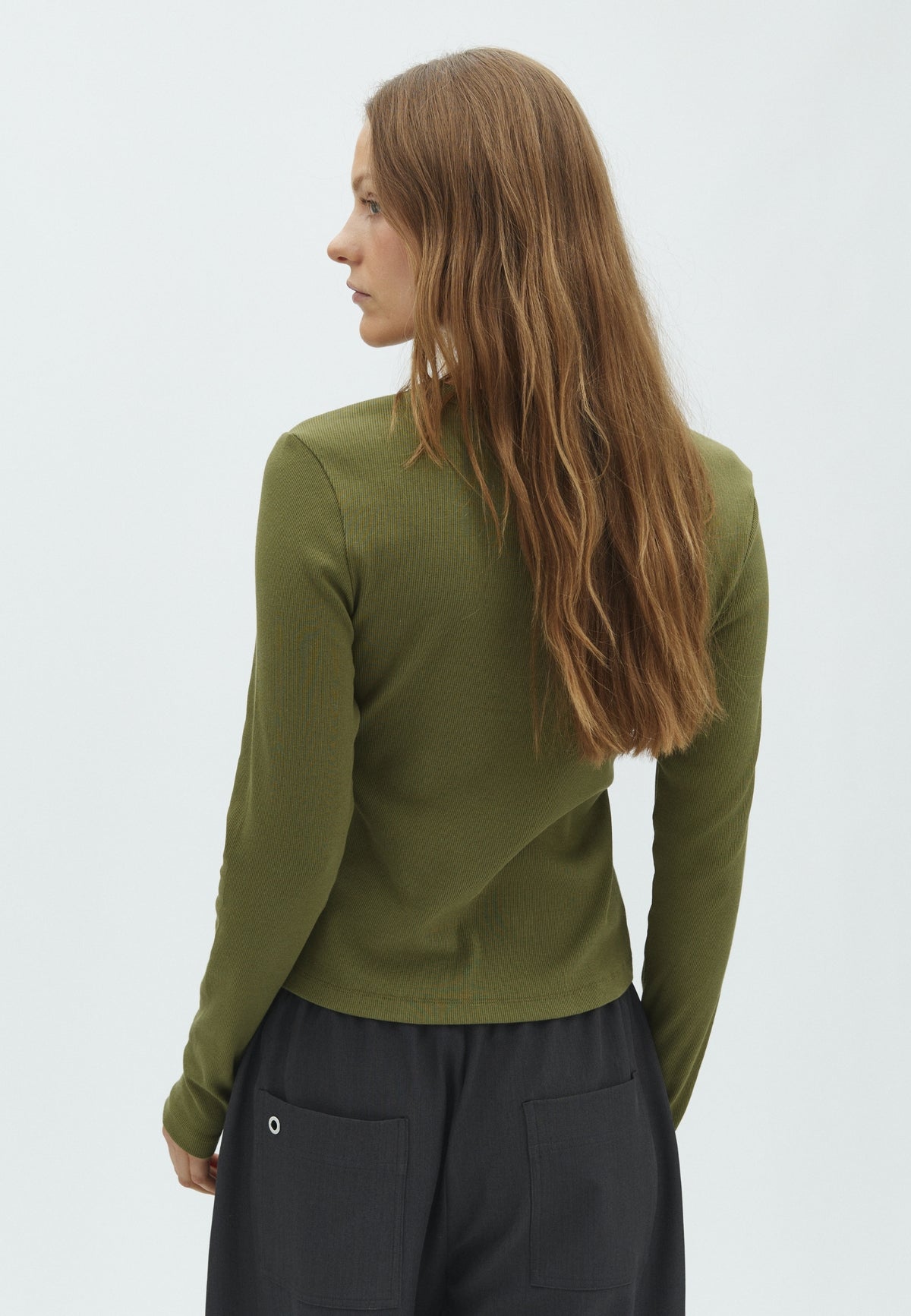 Azani-F_Olive Branch_Model_2
