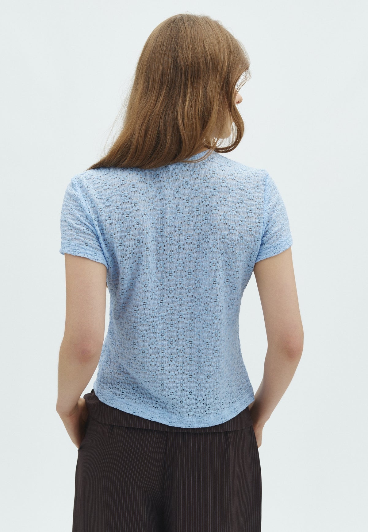 Emiel-F_Sky Blue_Model_2