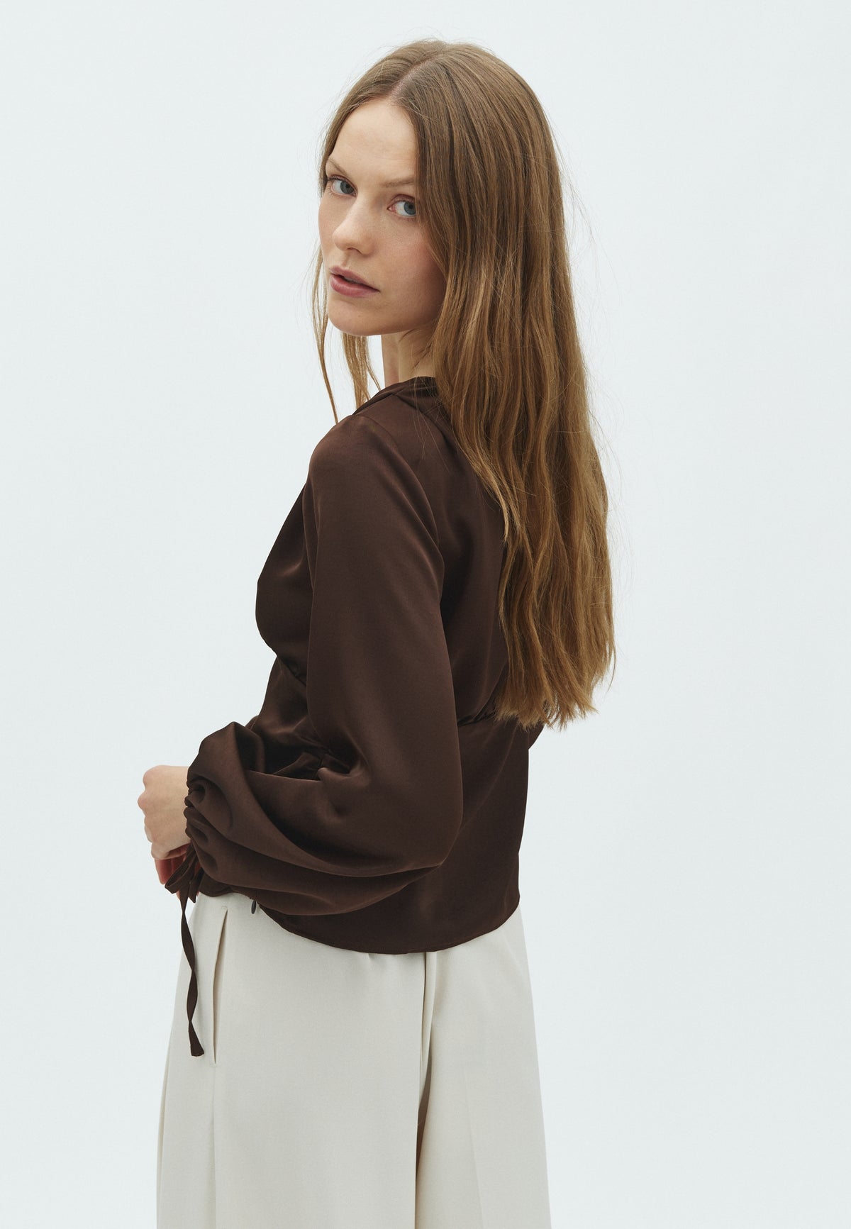 Berdette-F_Deep Espresso_Model_2