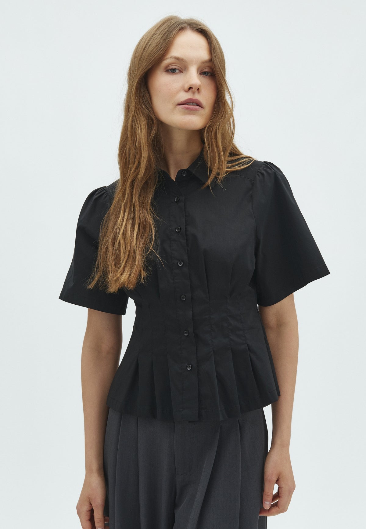 168932 Galara Poplin Shirt_Black_Model_0