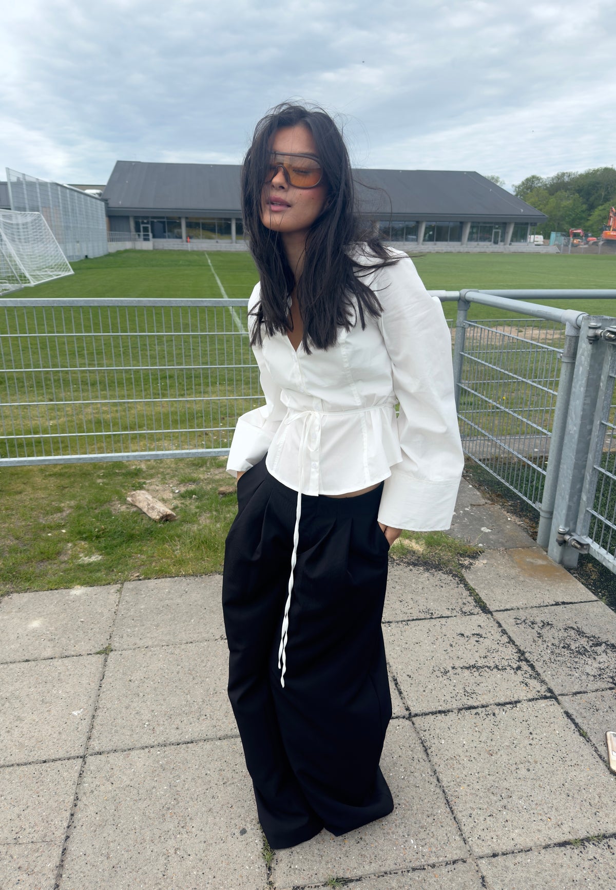 Noellie-F_White_Content_0