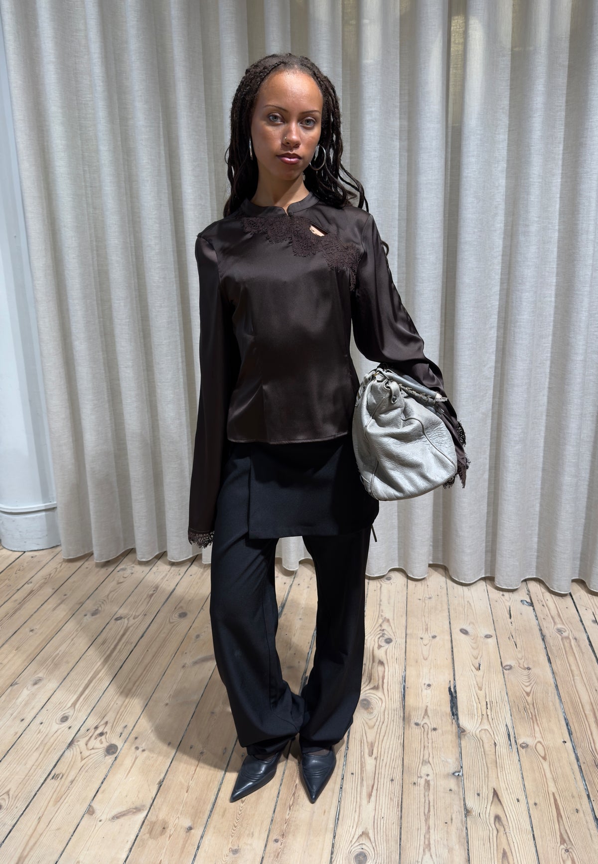 Irene-F_Dark Brown_Content_0