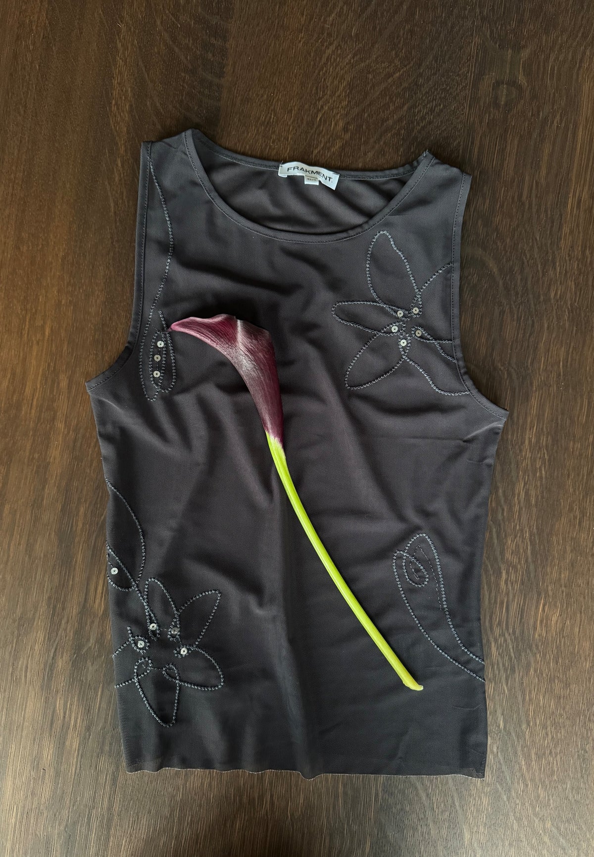 Vimma-F_Dark Grey_Content_0