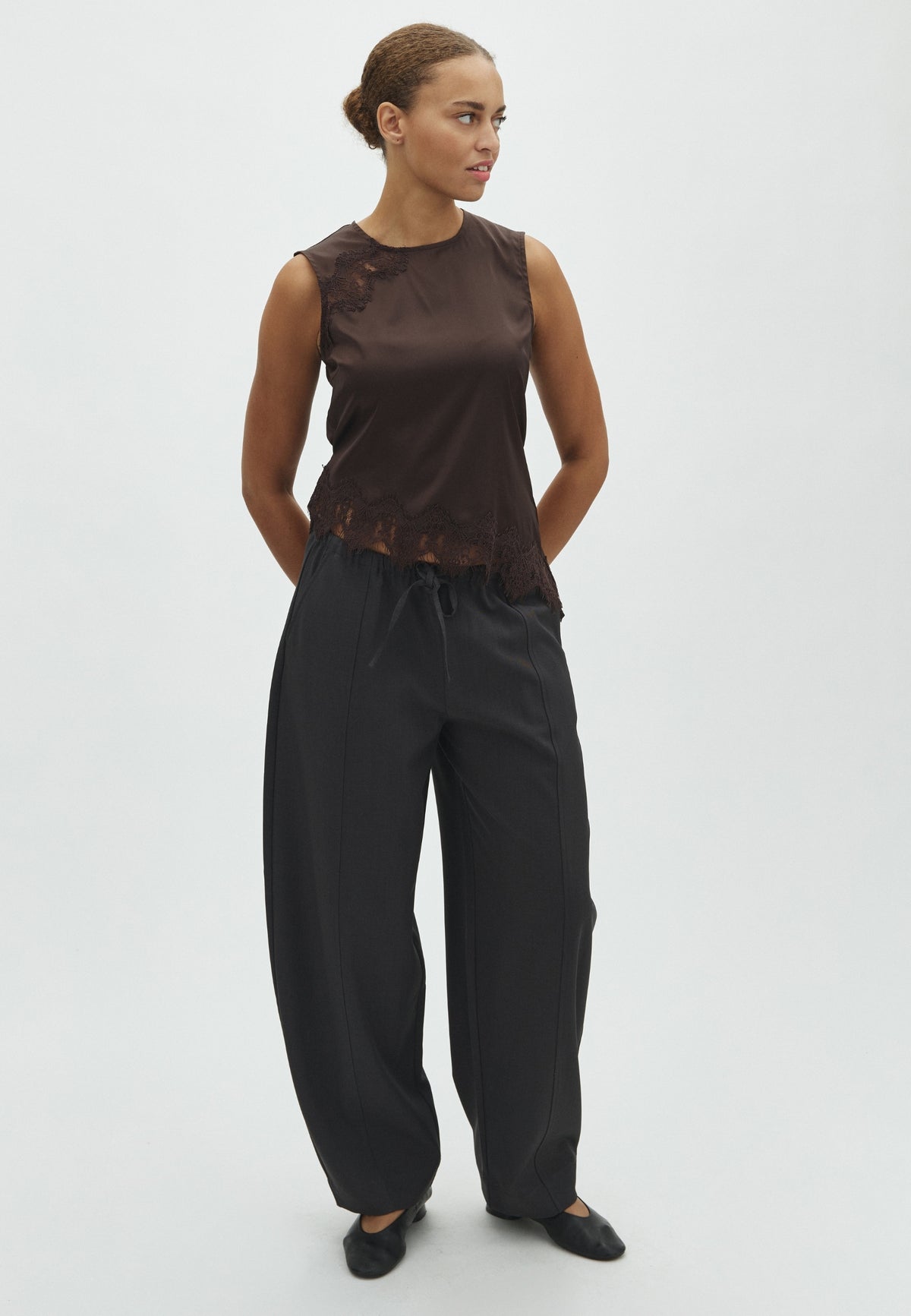 Beneka SS-F_Dark Brown_Model_3