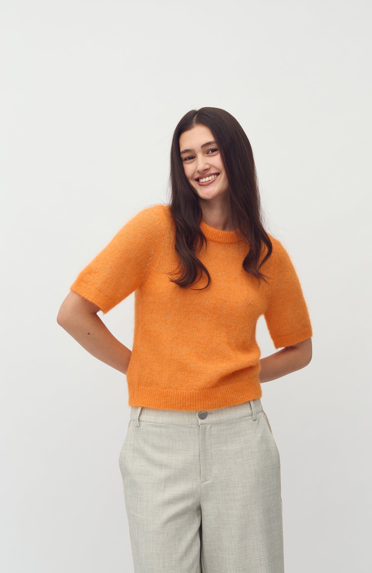 Carla-M_Orange Peel_Model_
