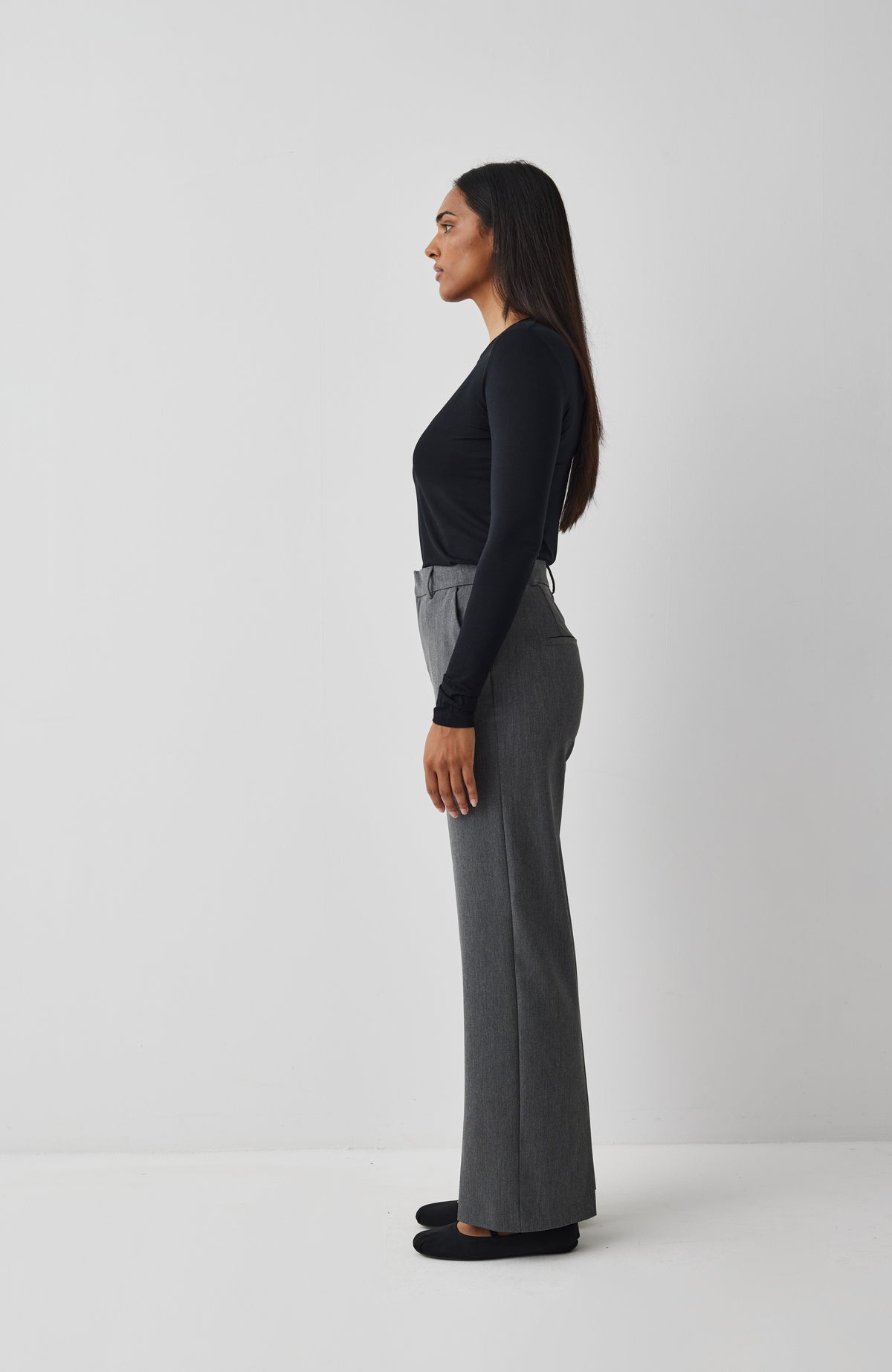 Lucy-M_Medium Melange_Model_