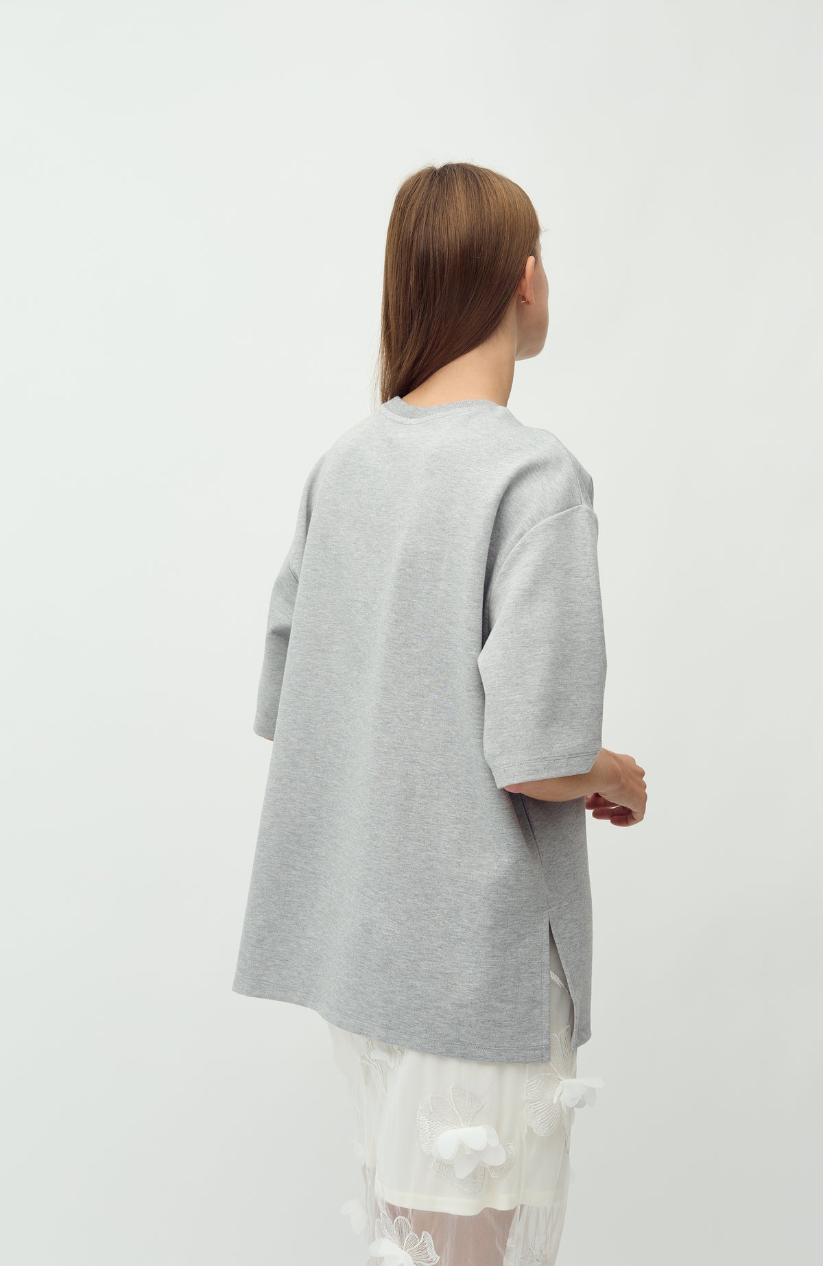 Emrylis-M_Light Grey melange_Model_1