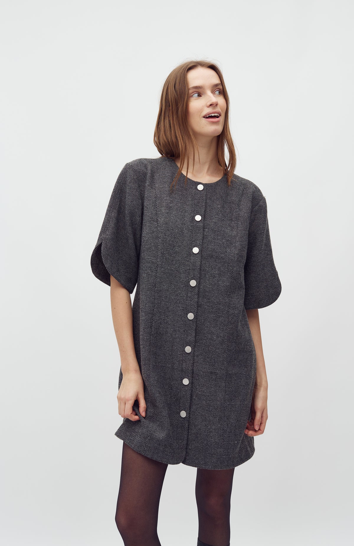 Baomino-M_Black Twill_Model_2
