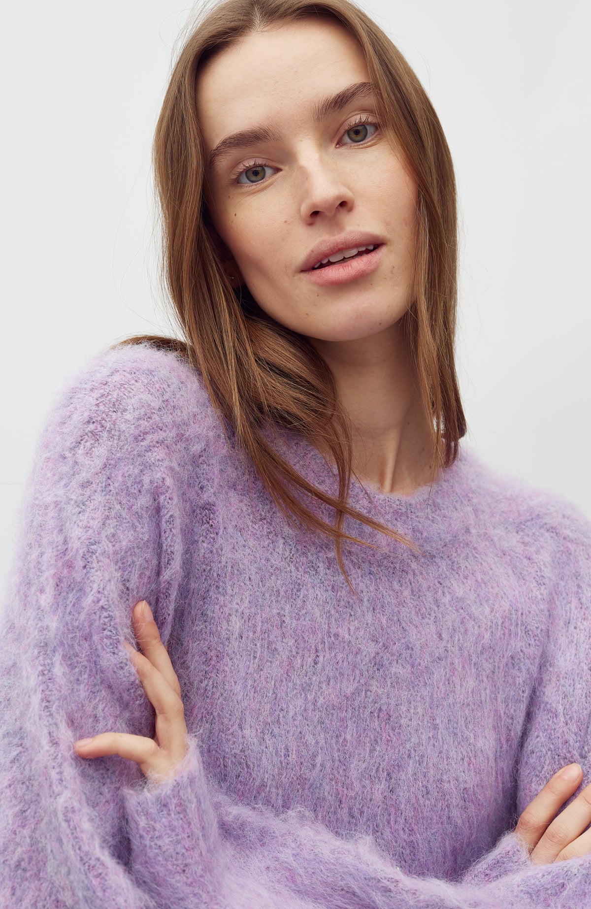 Gillis-M_Gentle Violet Melange_Model_1