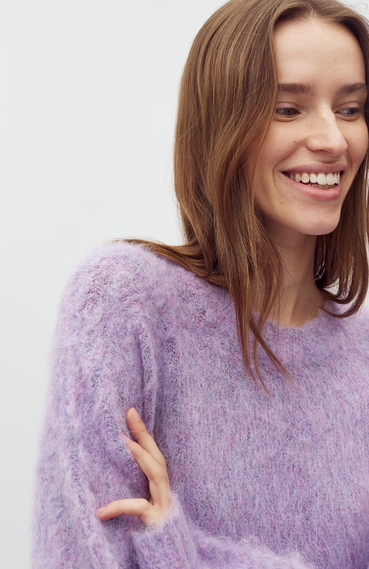 Gillis-M_Gentle Violet Melange_Model_3
