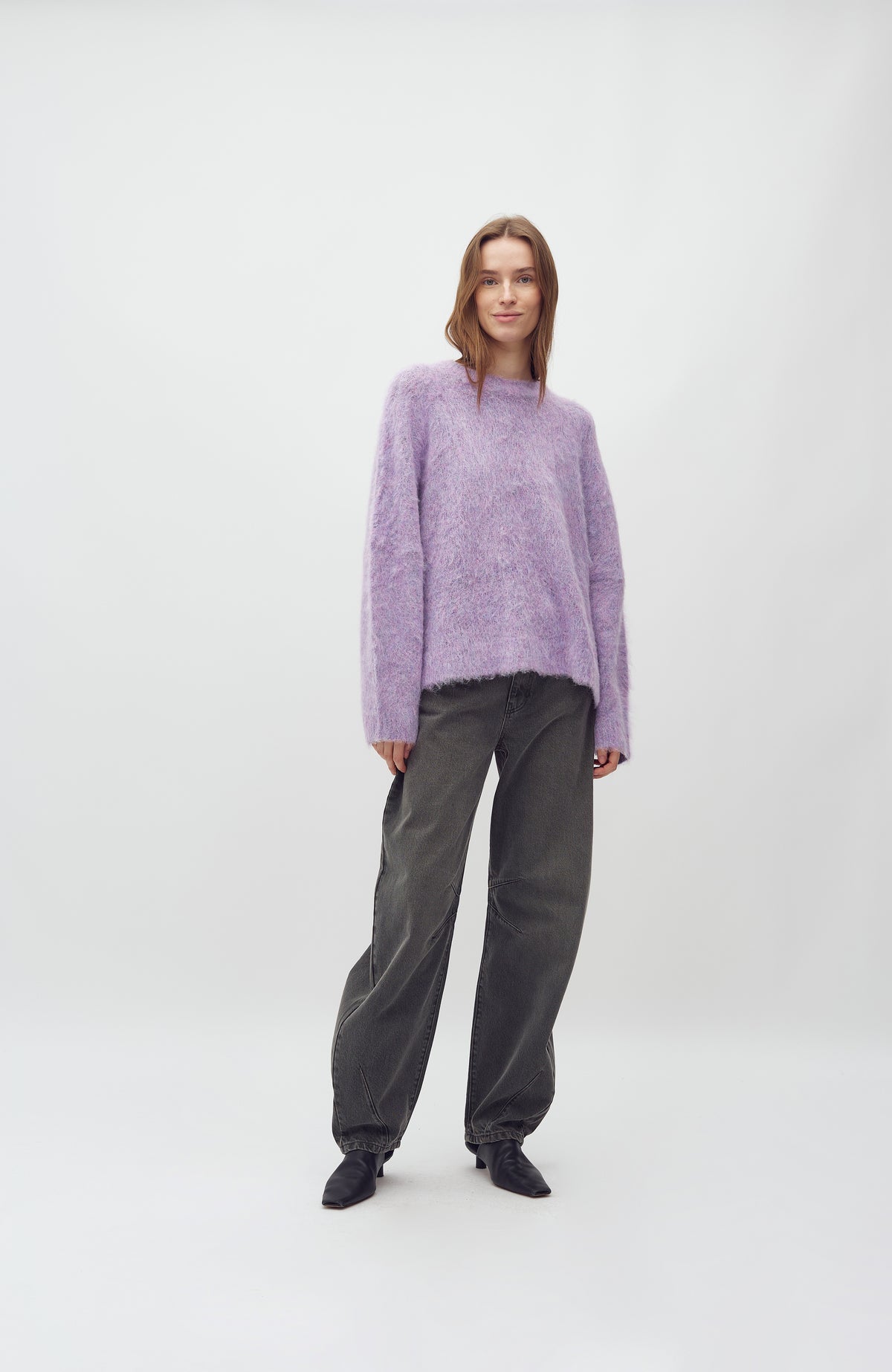 Gillis-M_Gentle Violet Melange_Model_5