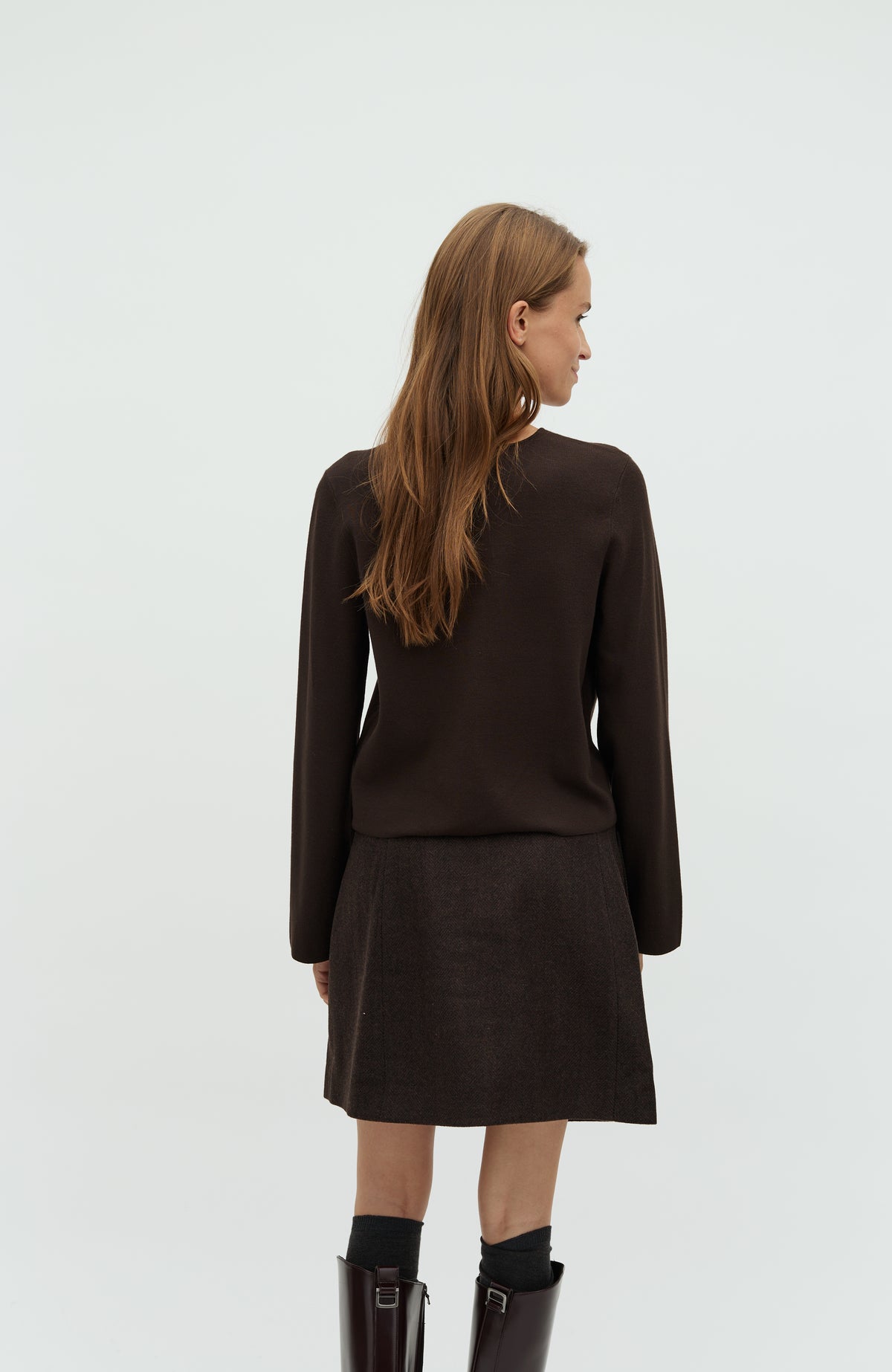 Keya-M_Brown Black Twill_Model_3