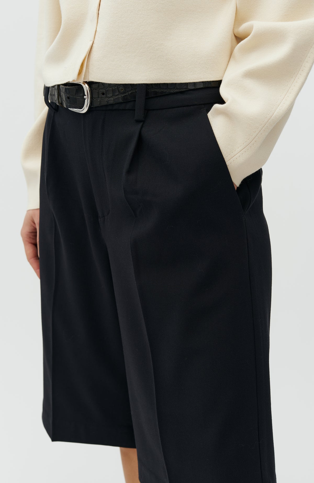Bamudo-M_Black_Model_7