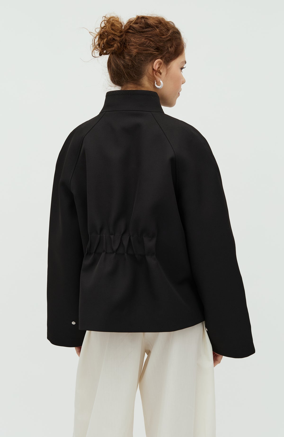 Paloa-M_Black_Model_3