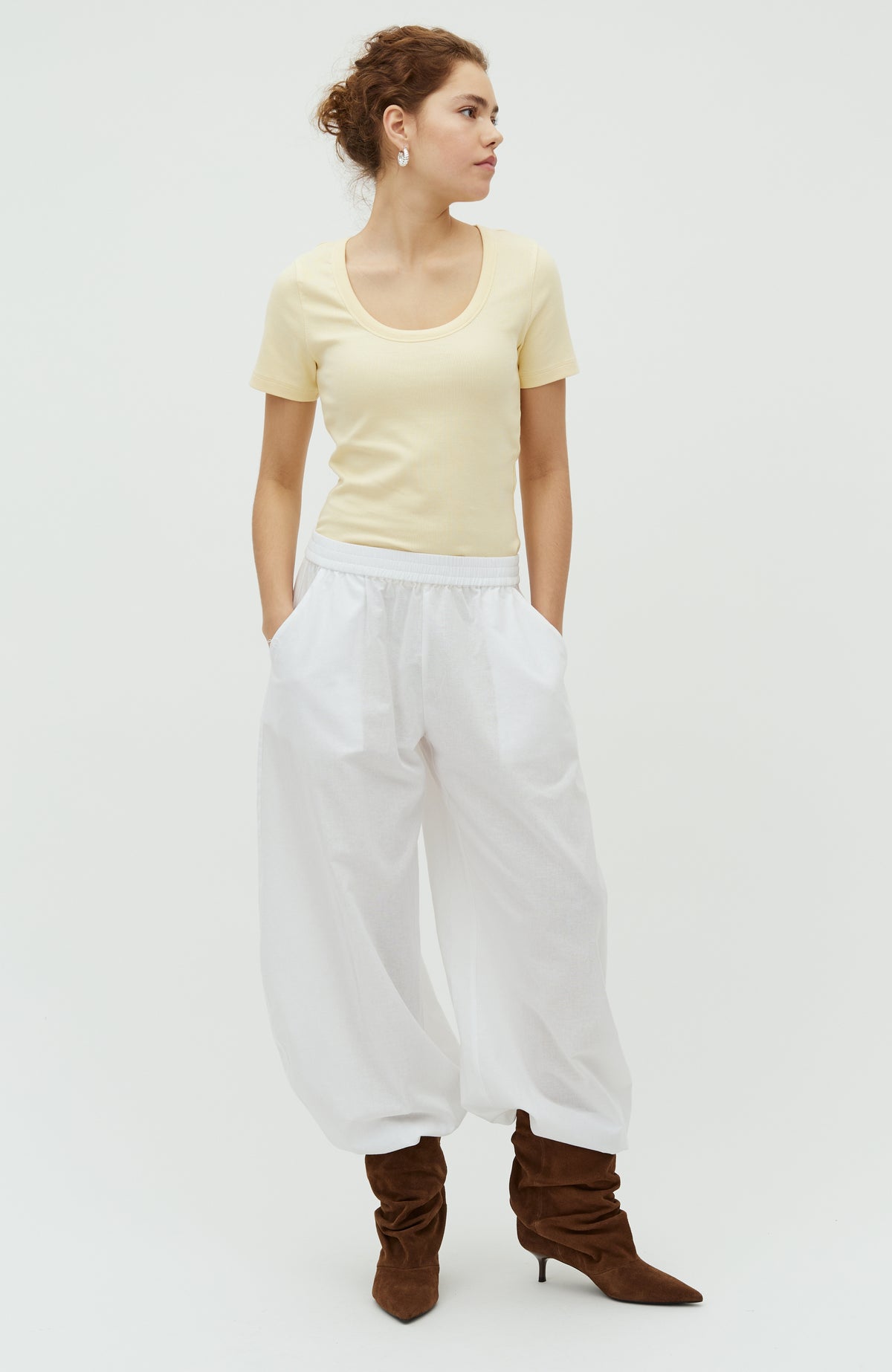 Eawyn-M_White_Model_4