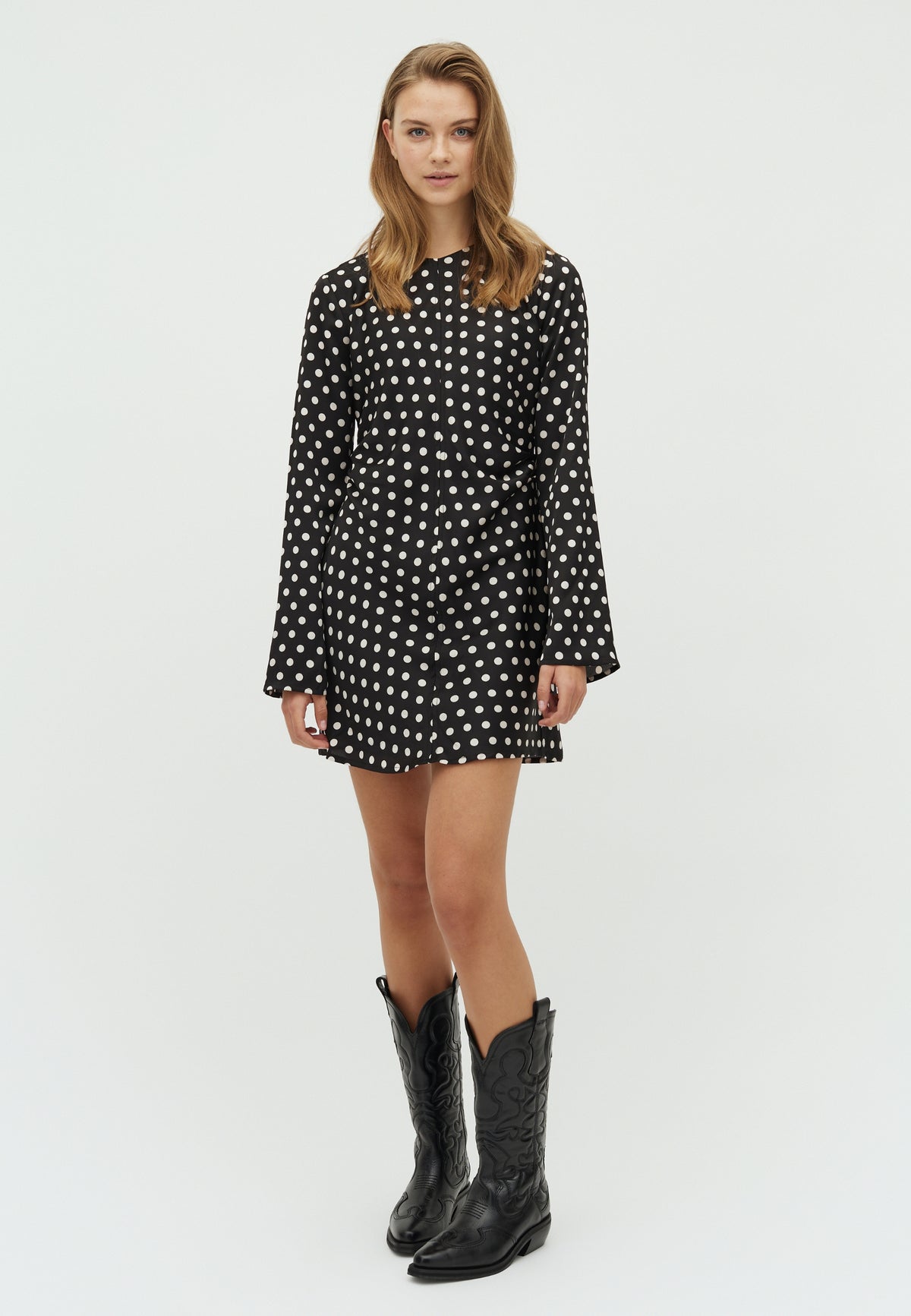 167455 Tumari Dot Dress_Black_Model_0