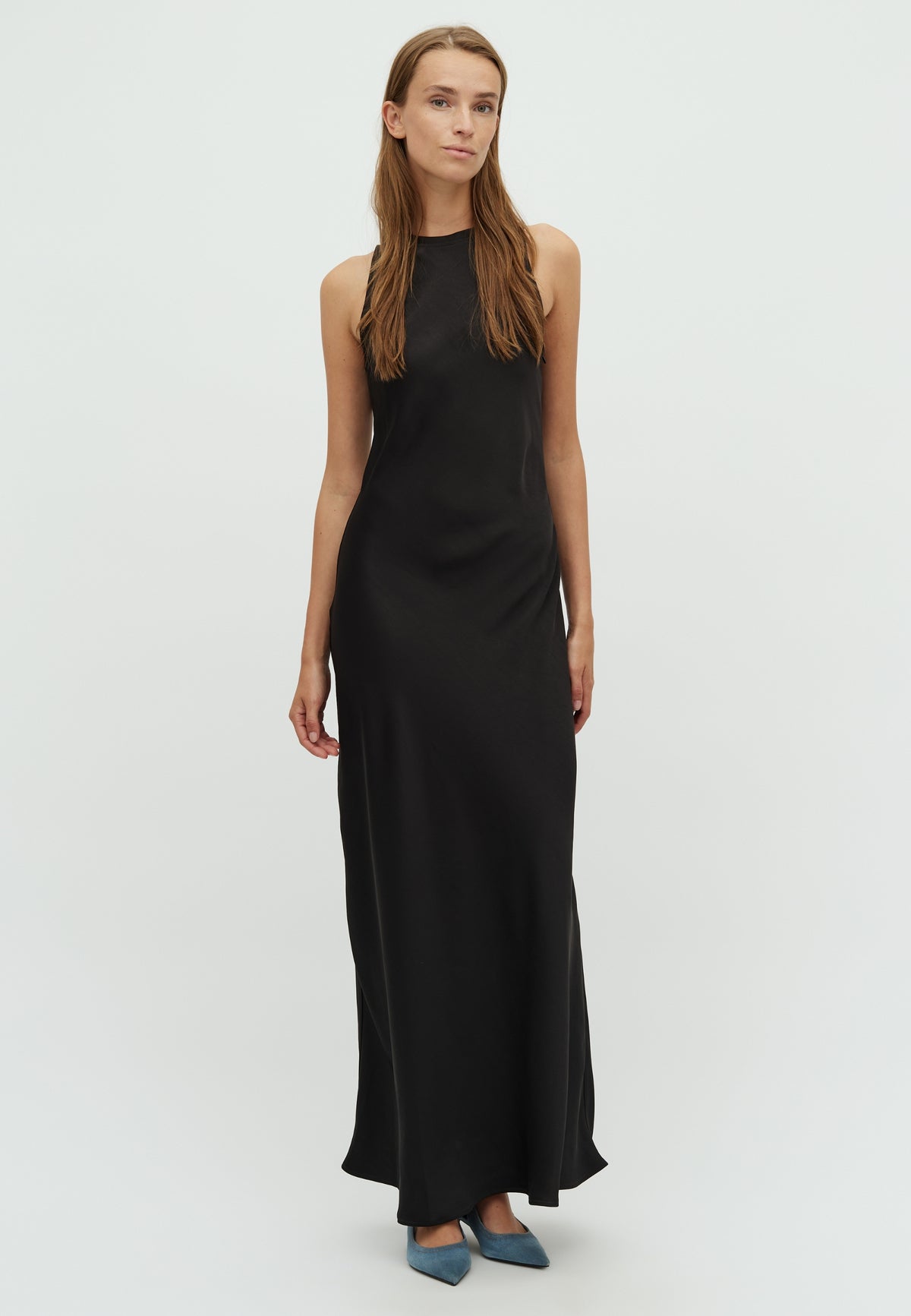 167453 Melinie Heavy Satin Dress_Black_Model_0