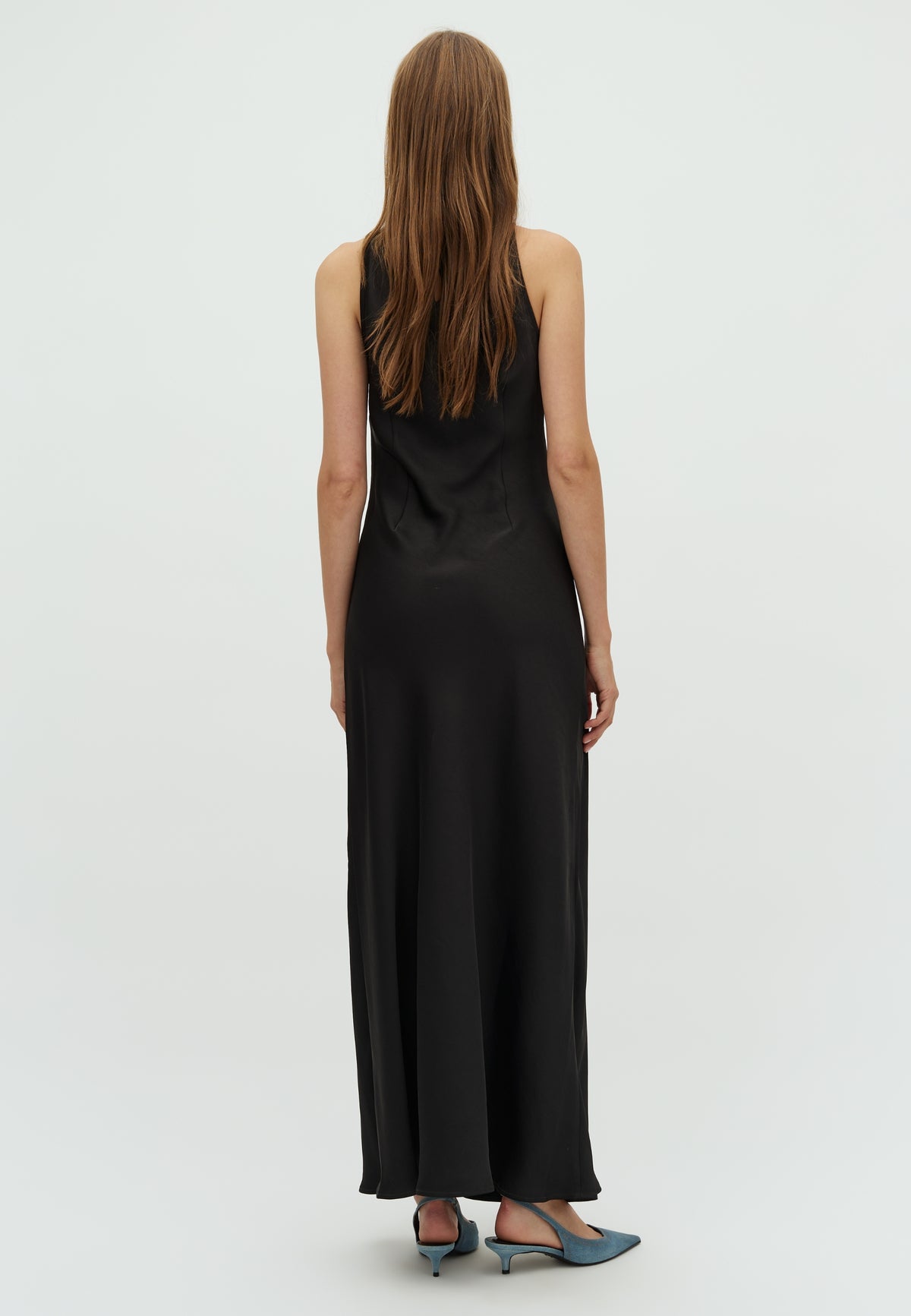 167453 Melinie Heavy Satin Dress_Black_Model_2