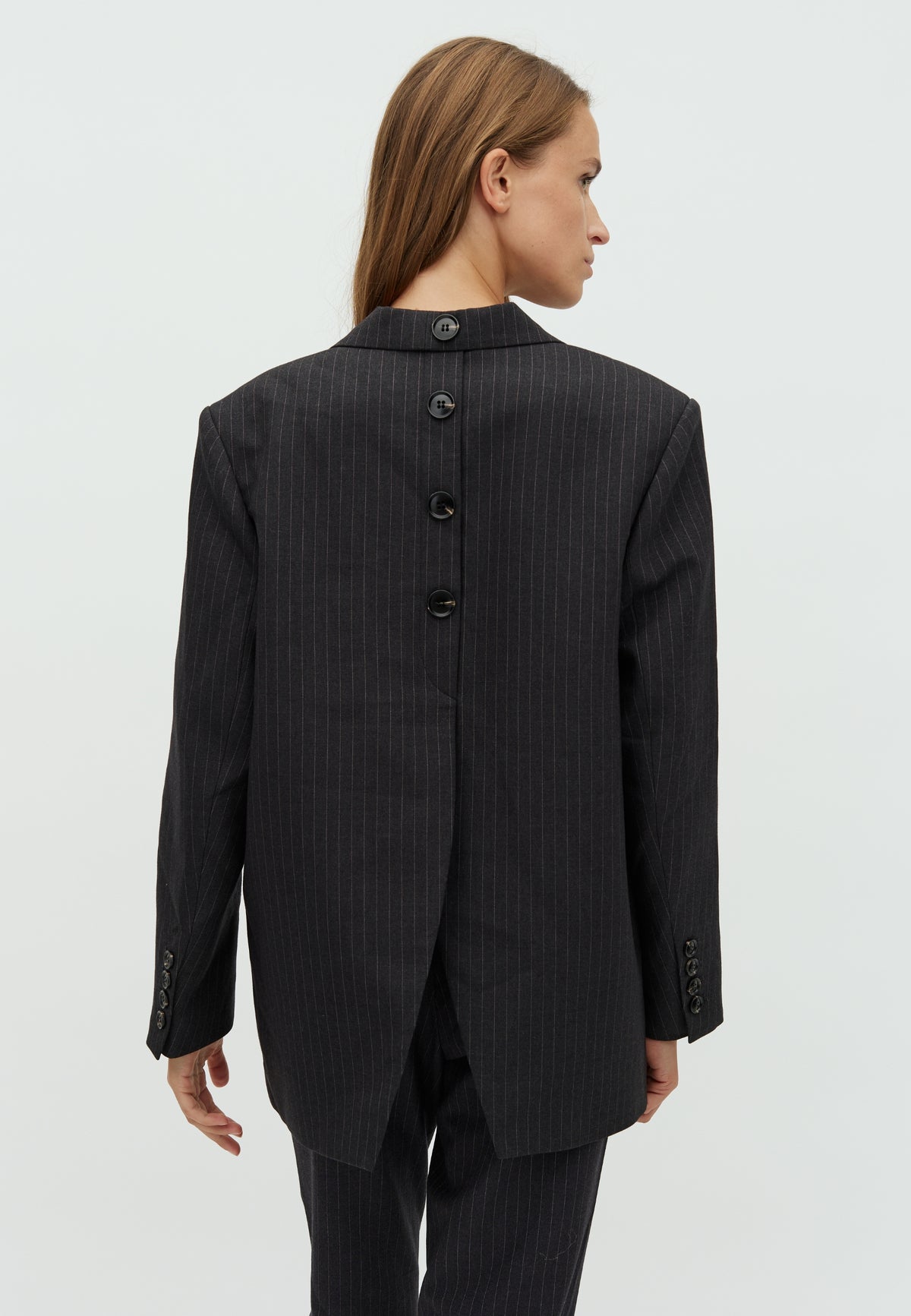 167440 Sariella Button Blazer_Antracit_Model_1
