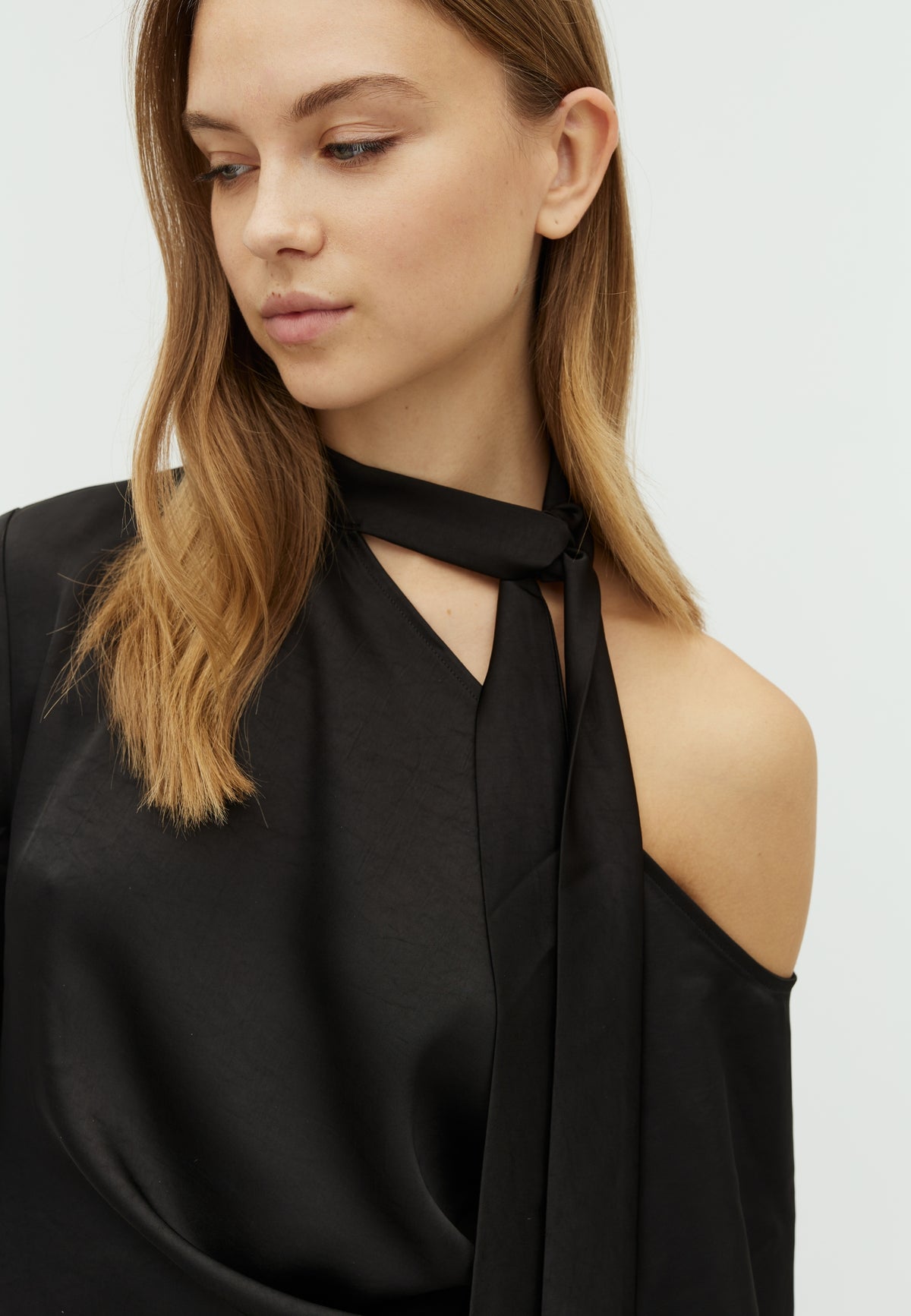167451 Thiril Heavy Satin Blouse_Black_Model_1