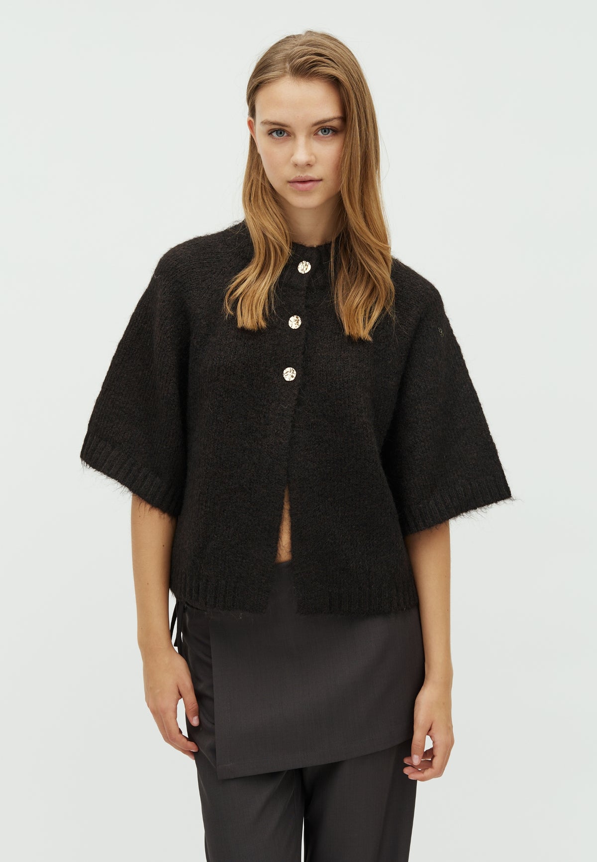 167446 Senuta Fluffy Knit Cardigan_Dark brown_Model_0